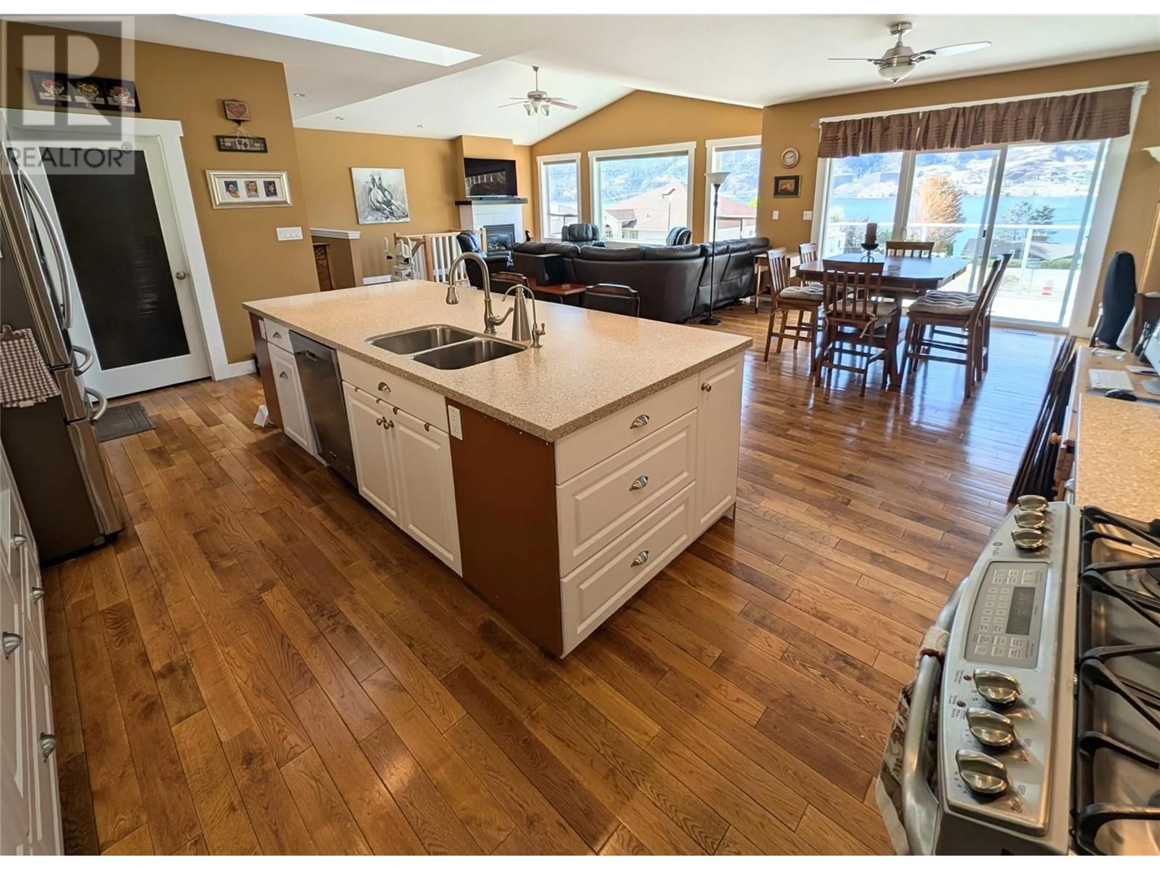 Open concept kitchen, unknown for 4000 Finnerty Road, Penticton British Columbia V2A8W2