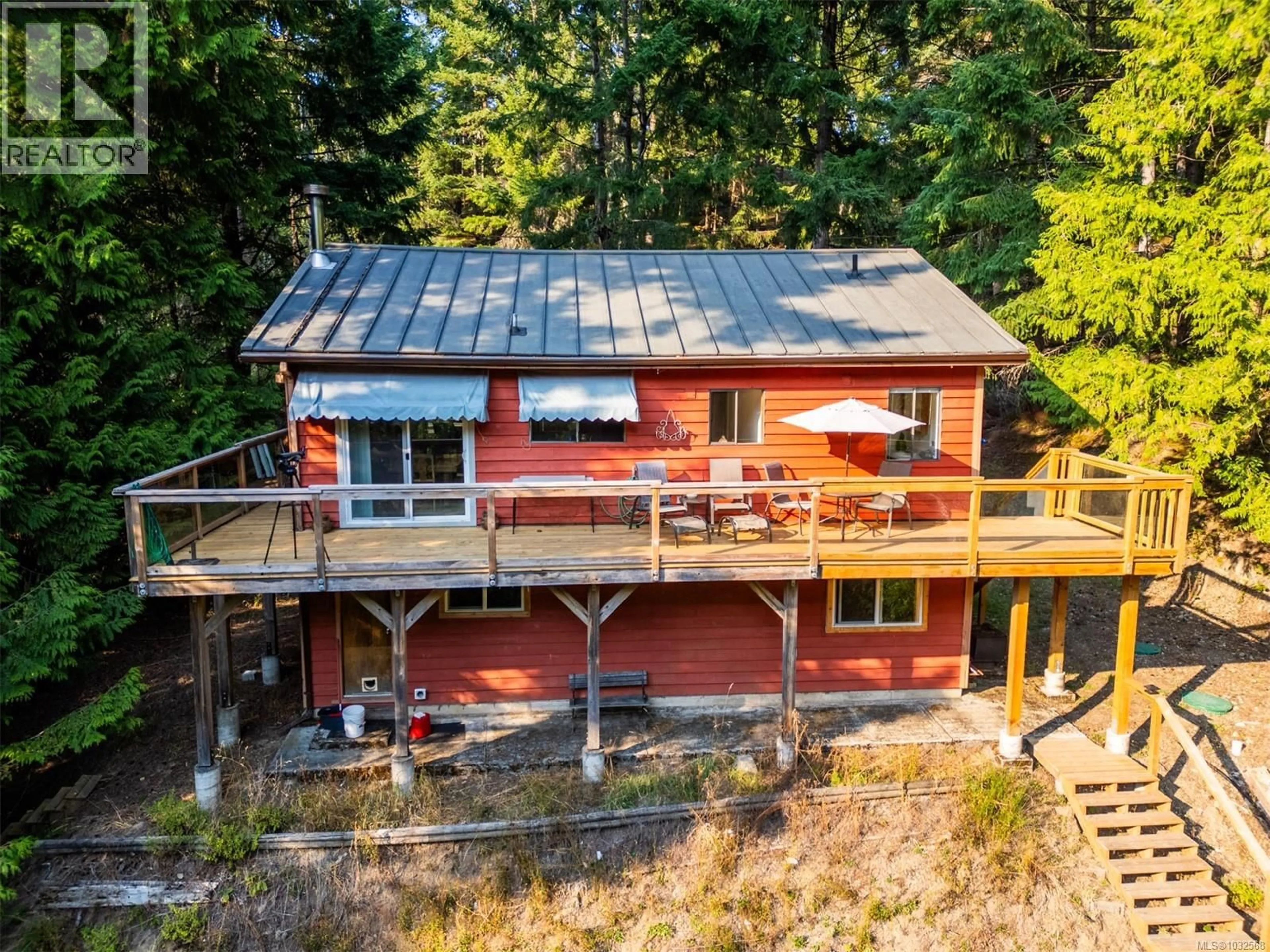 A pic from outside/outdoor area/front of a property/back of a property/a pic from drone, building for 4609 SAILOR ROAD, Pender Island British Columbia V0N2M2