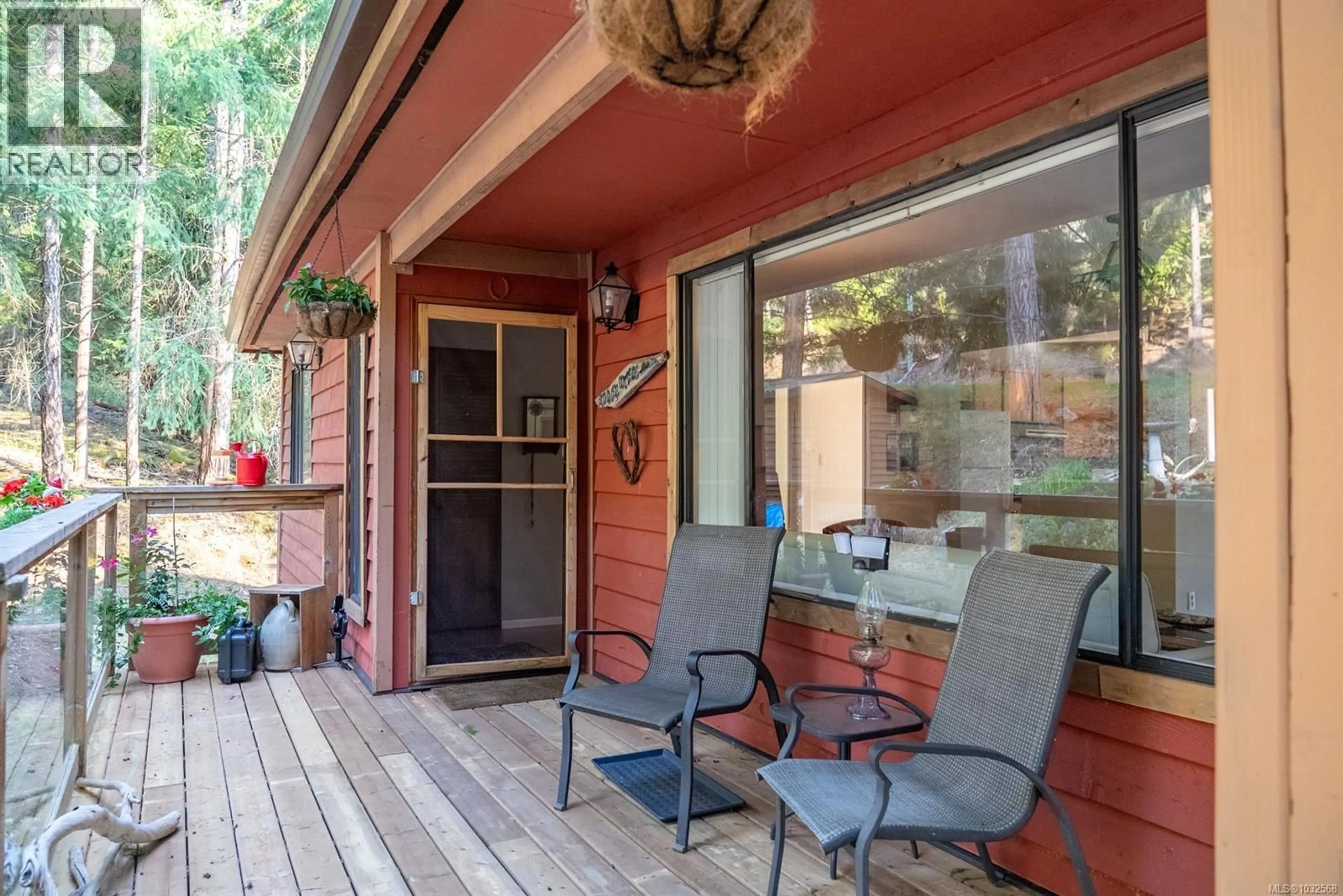 Patio, street for 4609 SAILOR ROAD, Pender Island British Columbia V0N2M2