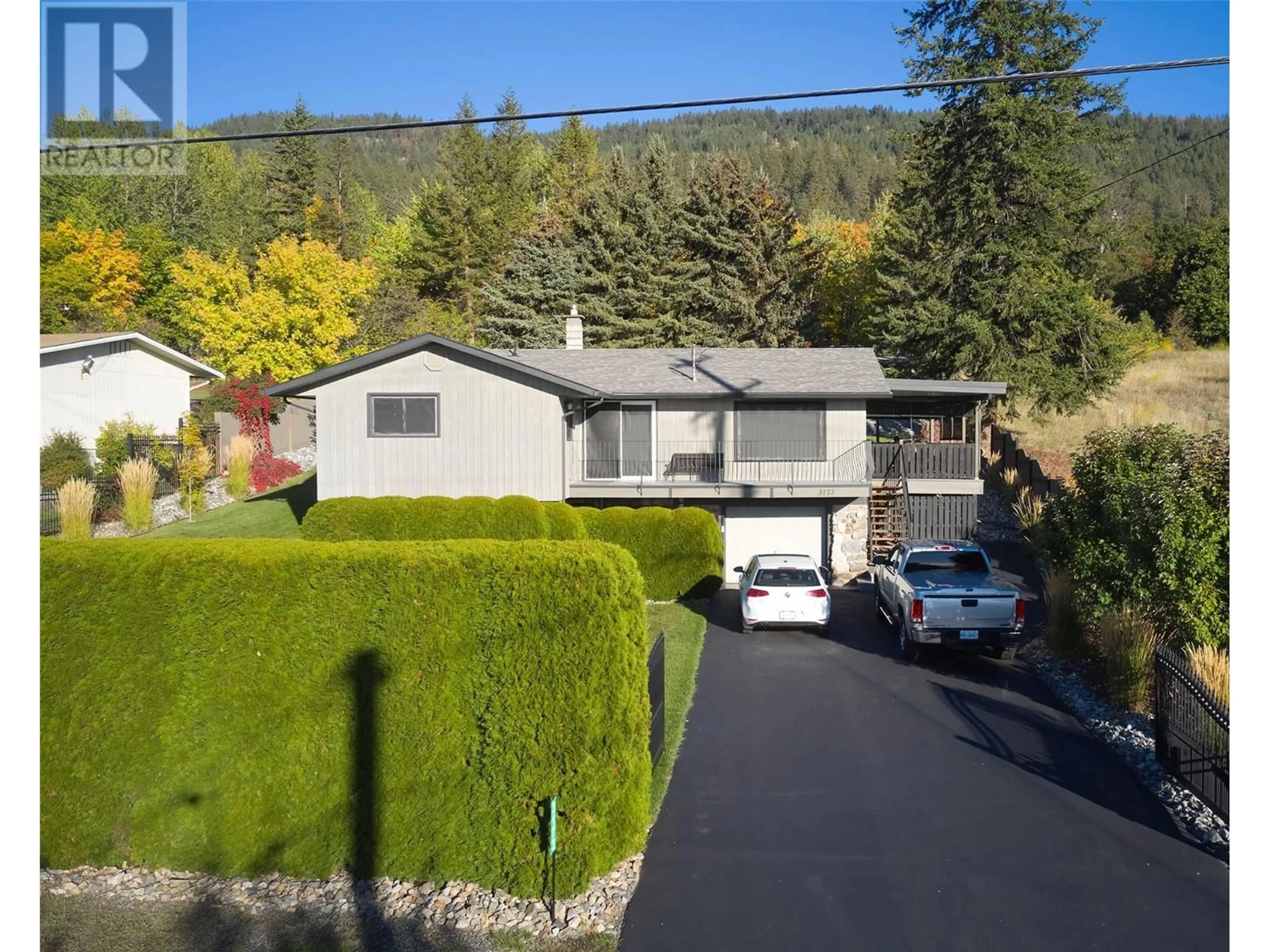 Frontside or backside of a home, the street view for 3173 Phillips Road, Vernon British Columbia V1B3H6