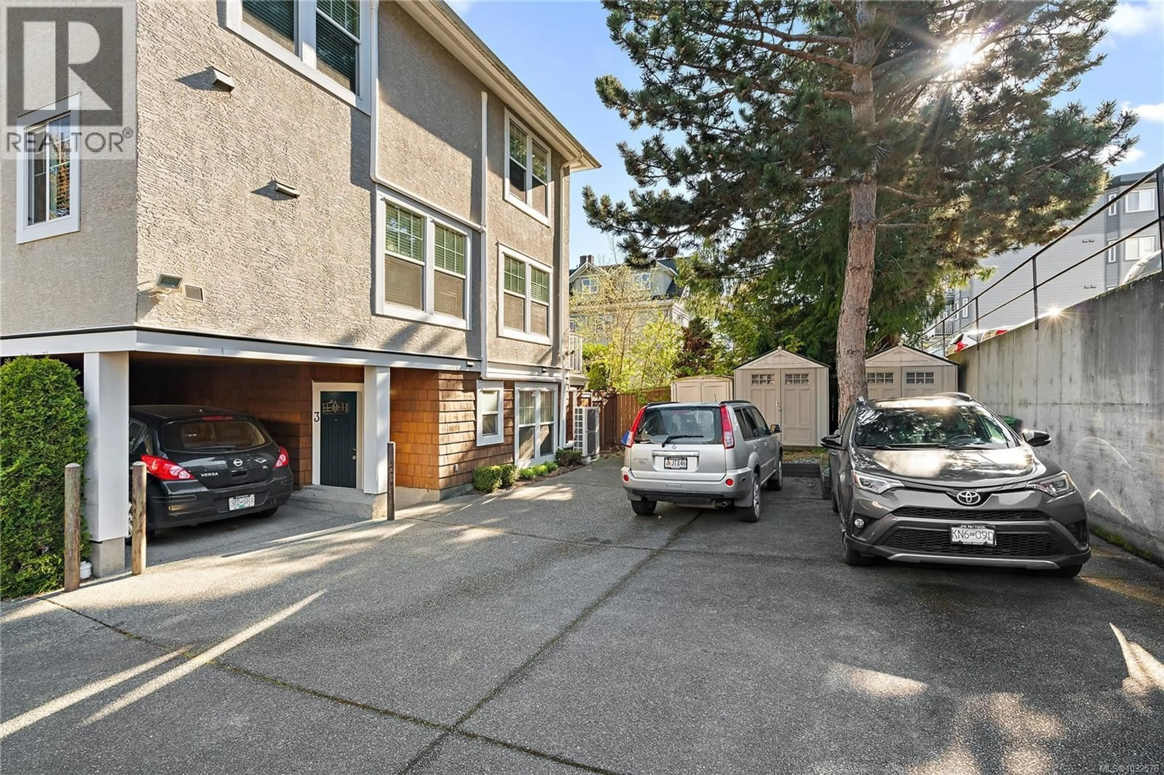 Unknown for 1 - 833 PRINCESS AVENUE, Victoria British Columbia V8T1K7