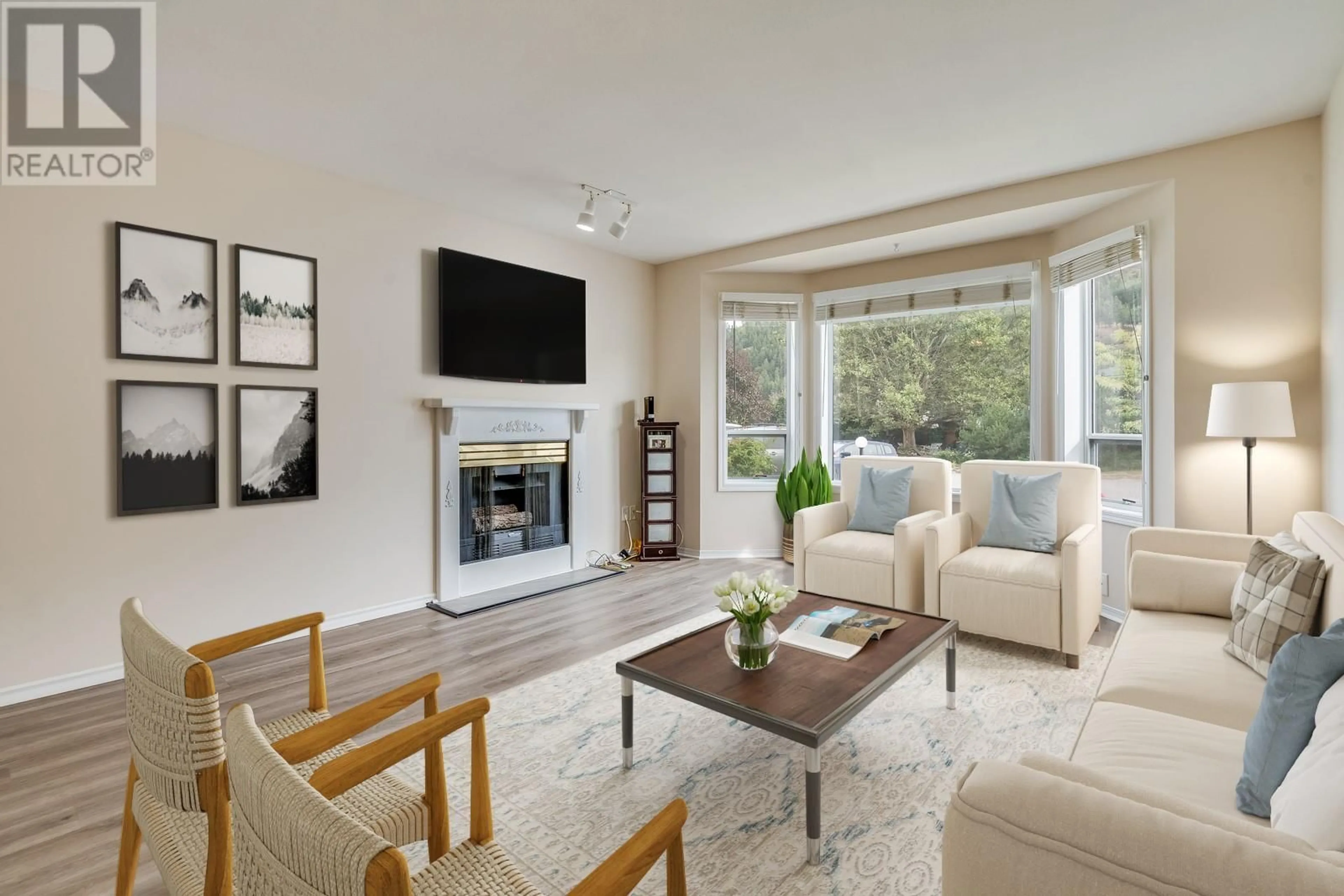 Living room, wood floors for 2629 Applegreen Court, West Kelowna British Columbia V1Z3K8