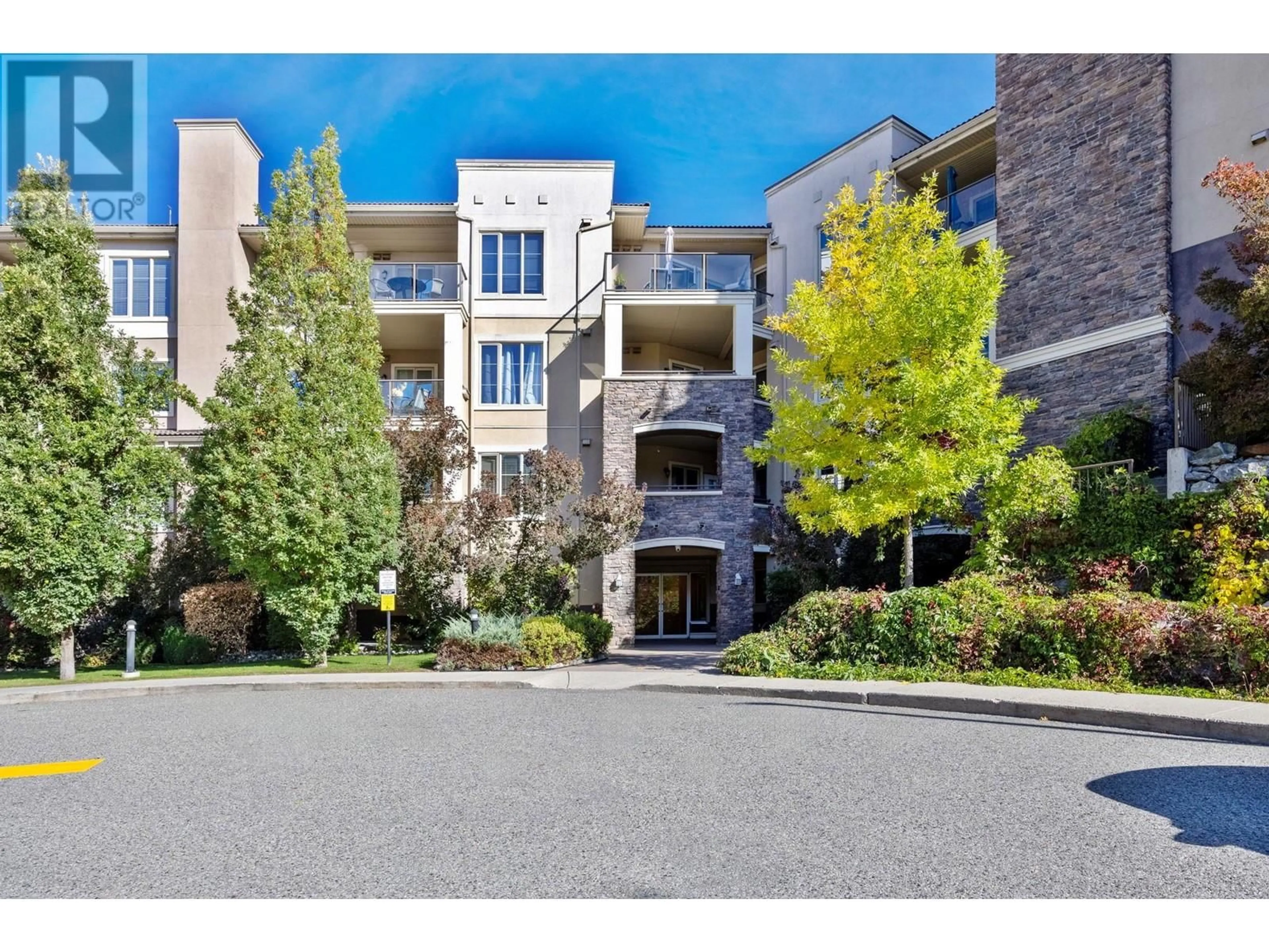 A pic from exterior of the house or condo, the street view for 1875 Country Club Drive Unit# 1618, Kelowna British Columbia V1V2W7