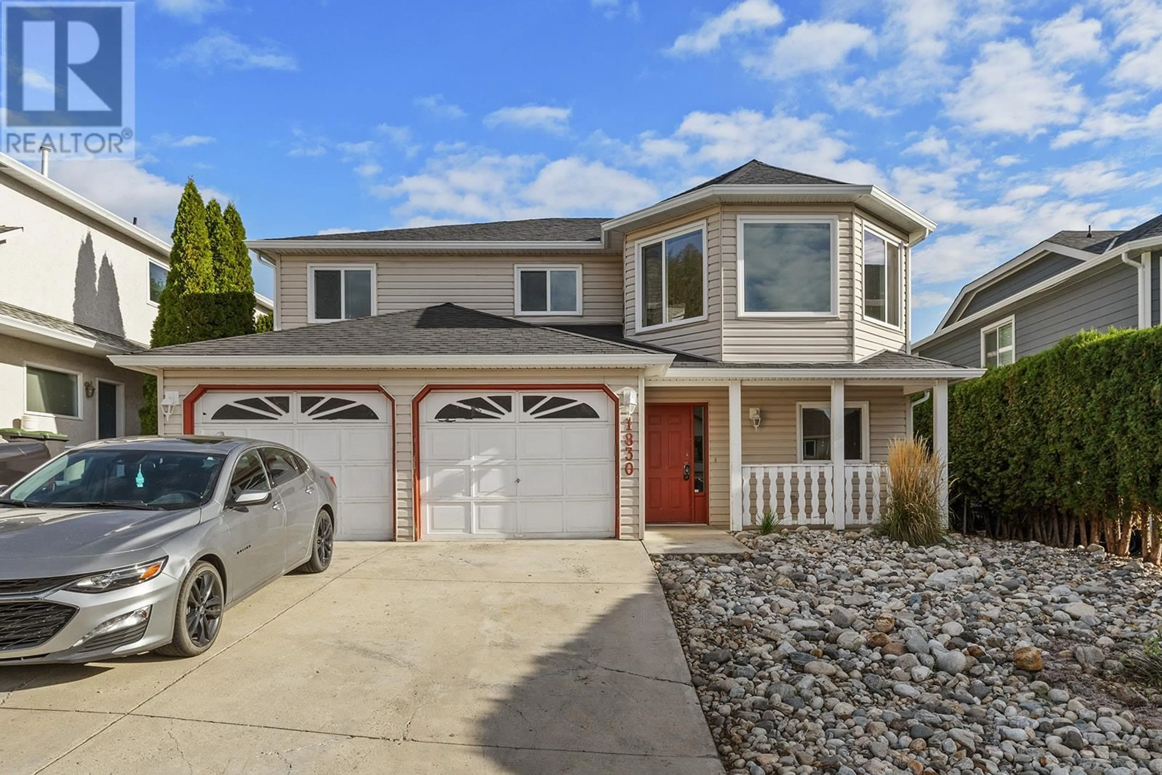 Frontside or backside of a home, the street view for 1830 Edgehill Avenue, Kelowna British Columbia V1V1R7