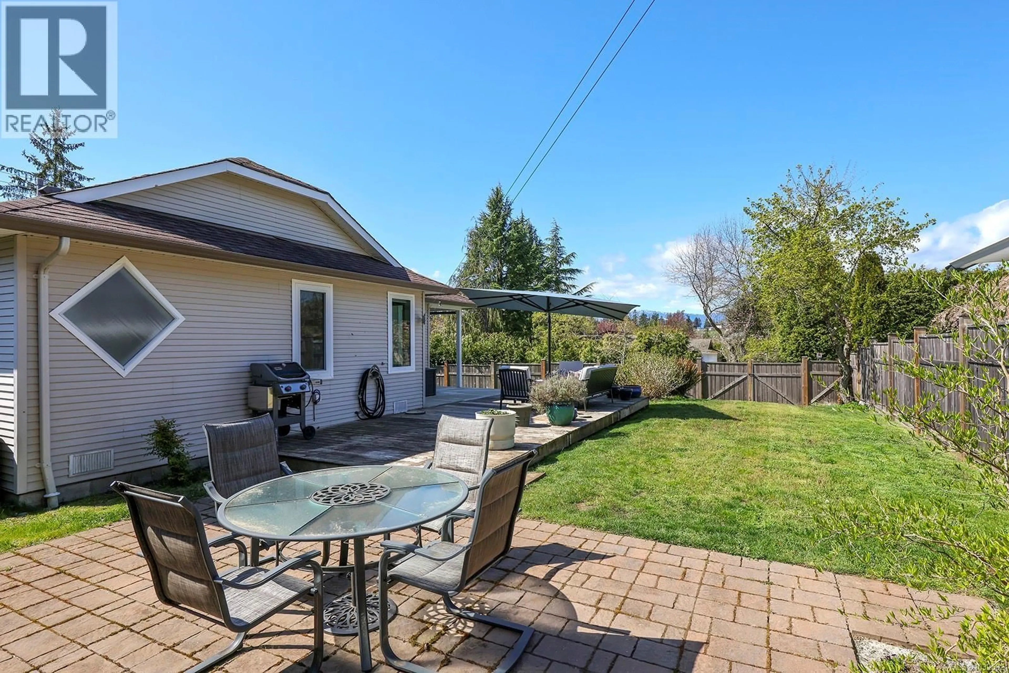 Patio, water/lake/river/ocean view for 1622 GUTHRIE ROAD, Comox British Columbia V9M1A7