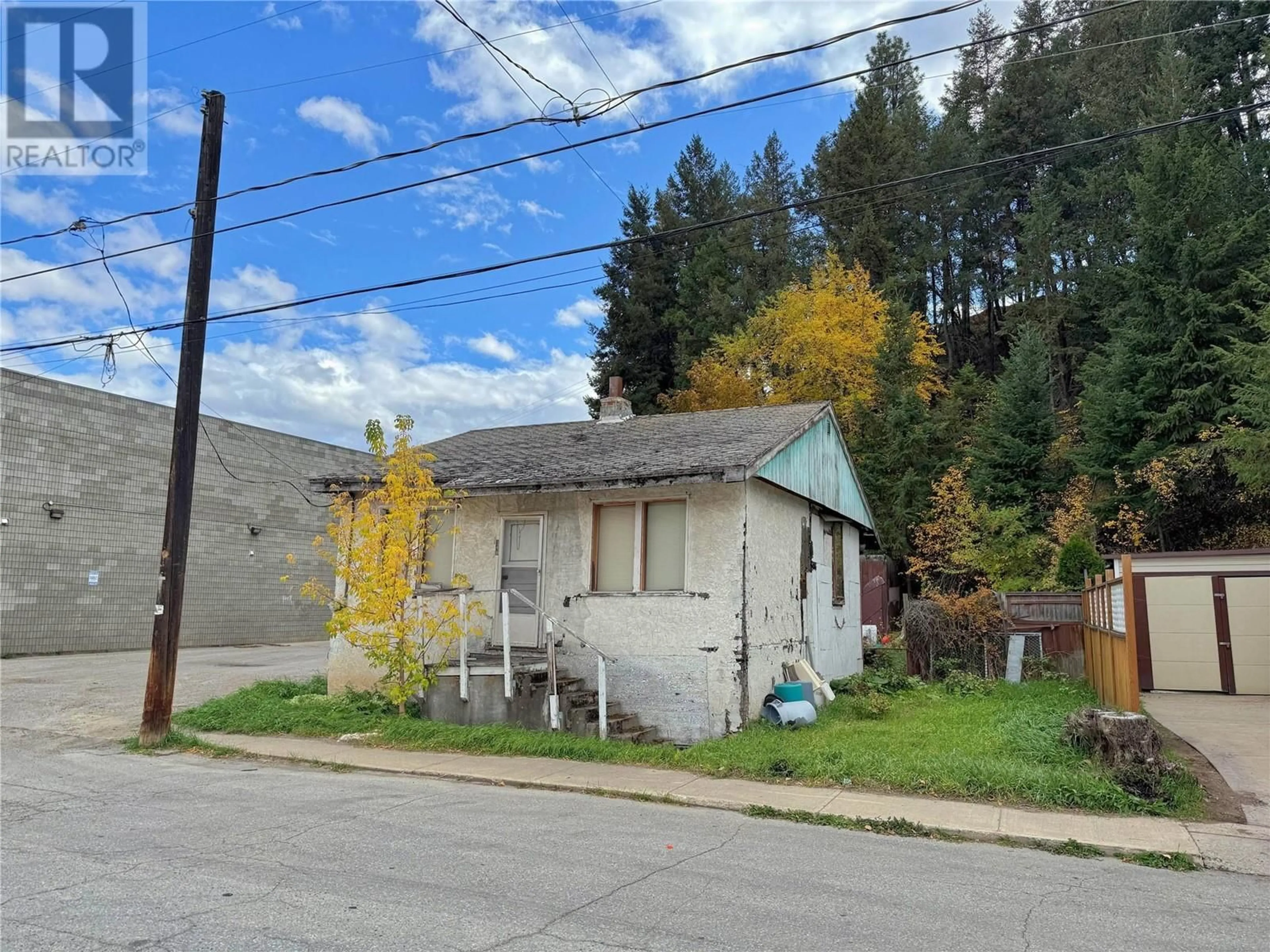 Frontside or backside of a home, the street view for 140 Harold Avenue, Princeton British Columbia V0X1W0