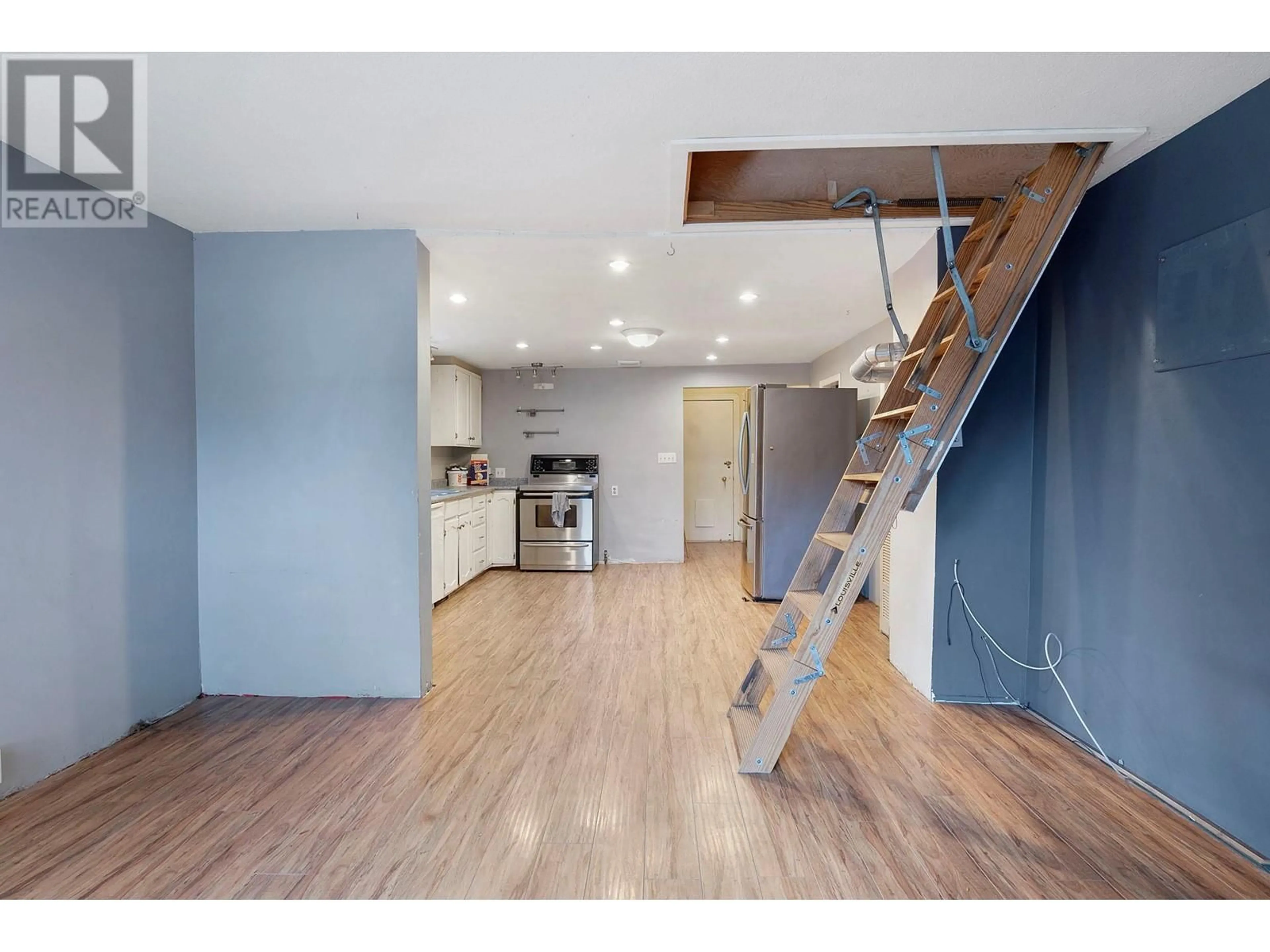 Unknown for 927 WILSON AVENUE, Kelowna British Columbia V1Y6Y1
