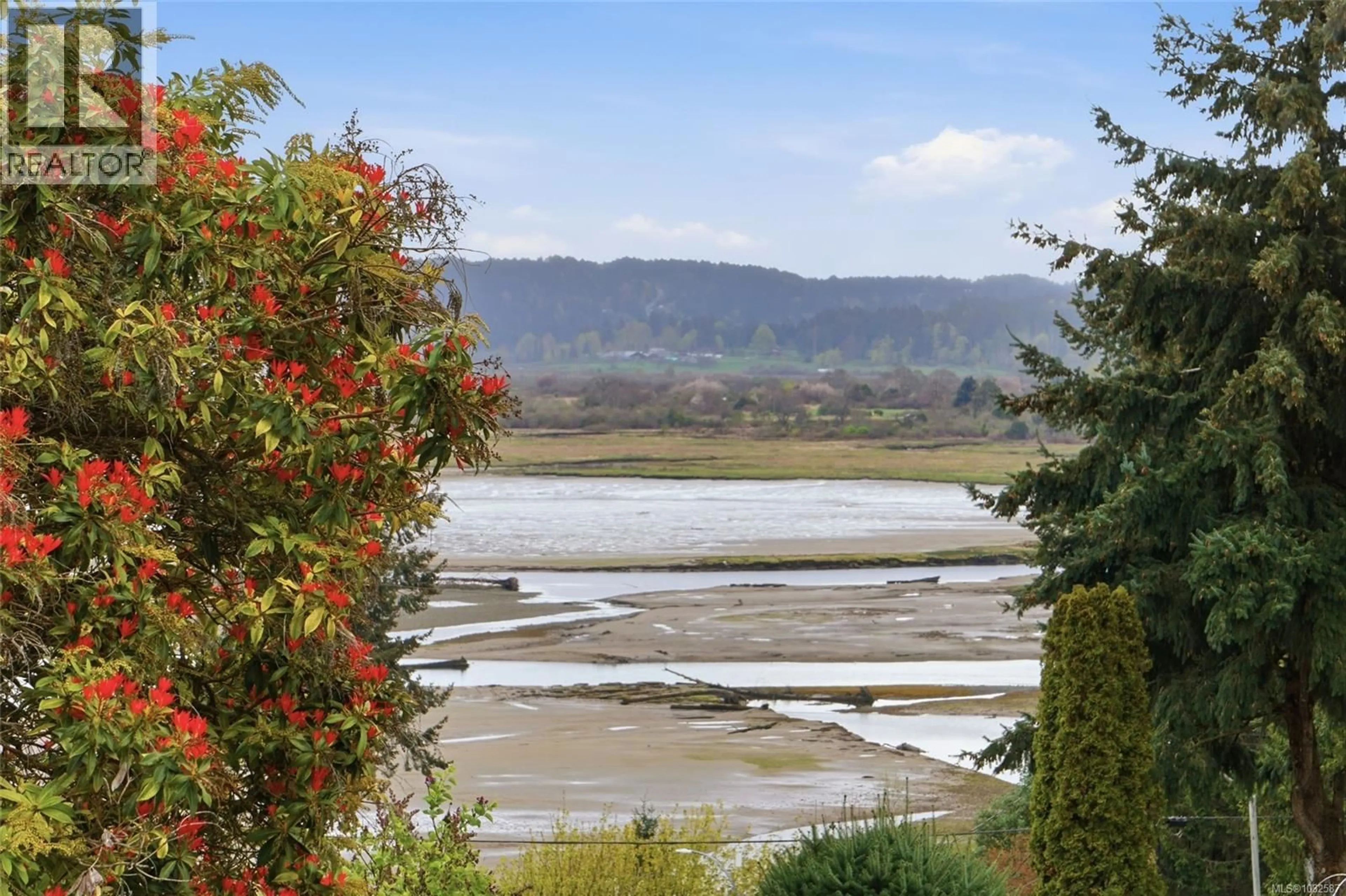 A pic from outside/outdoor area/front of a property/back of a property/a pic from drone, water/lake/river/ocean view for 16 - 1000 CHASE RIVER ROAD, Nanaimo British Columbia V9R6L8