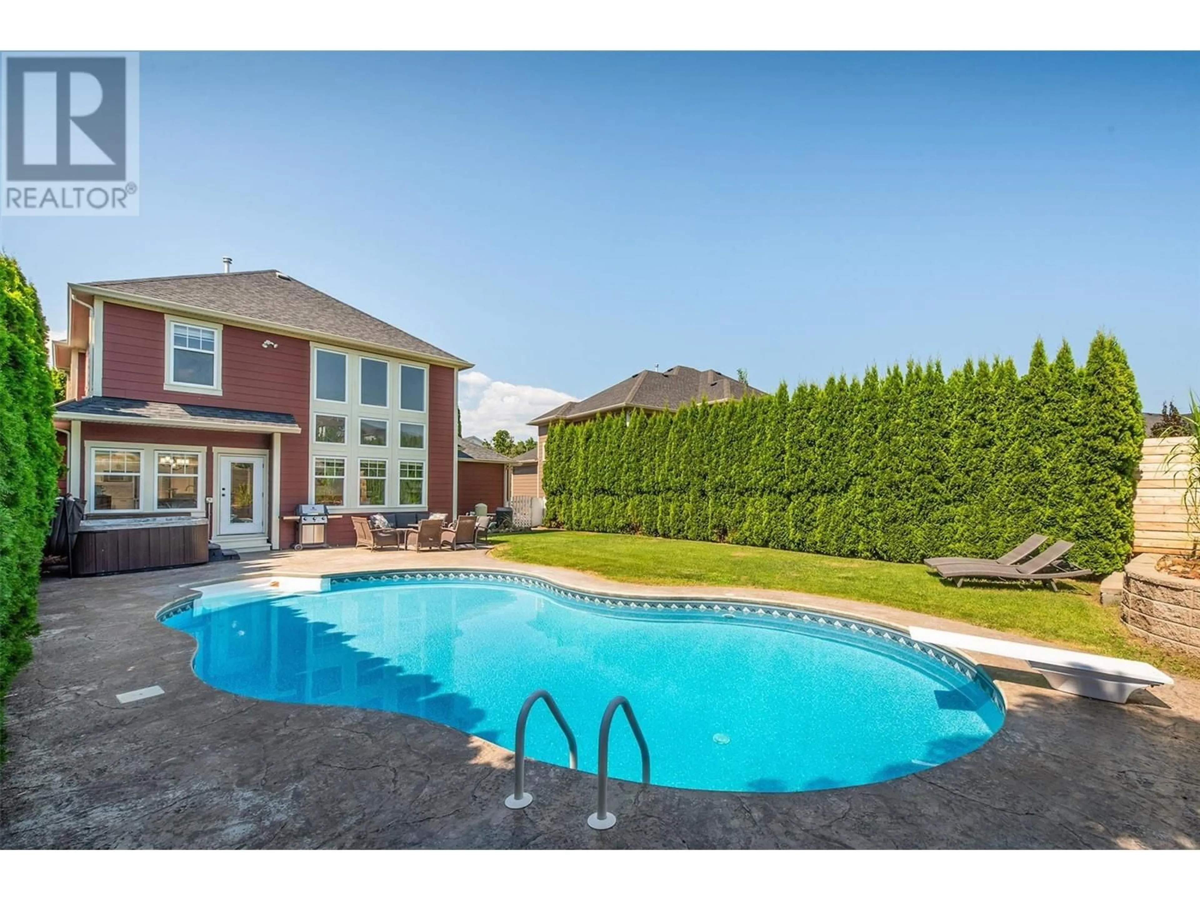 Indoor or outdoor pool for 357 Quilchena Drive, Kelowna British Columbia V1W4Y9