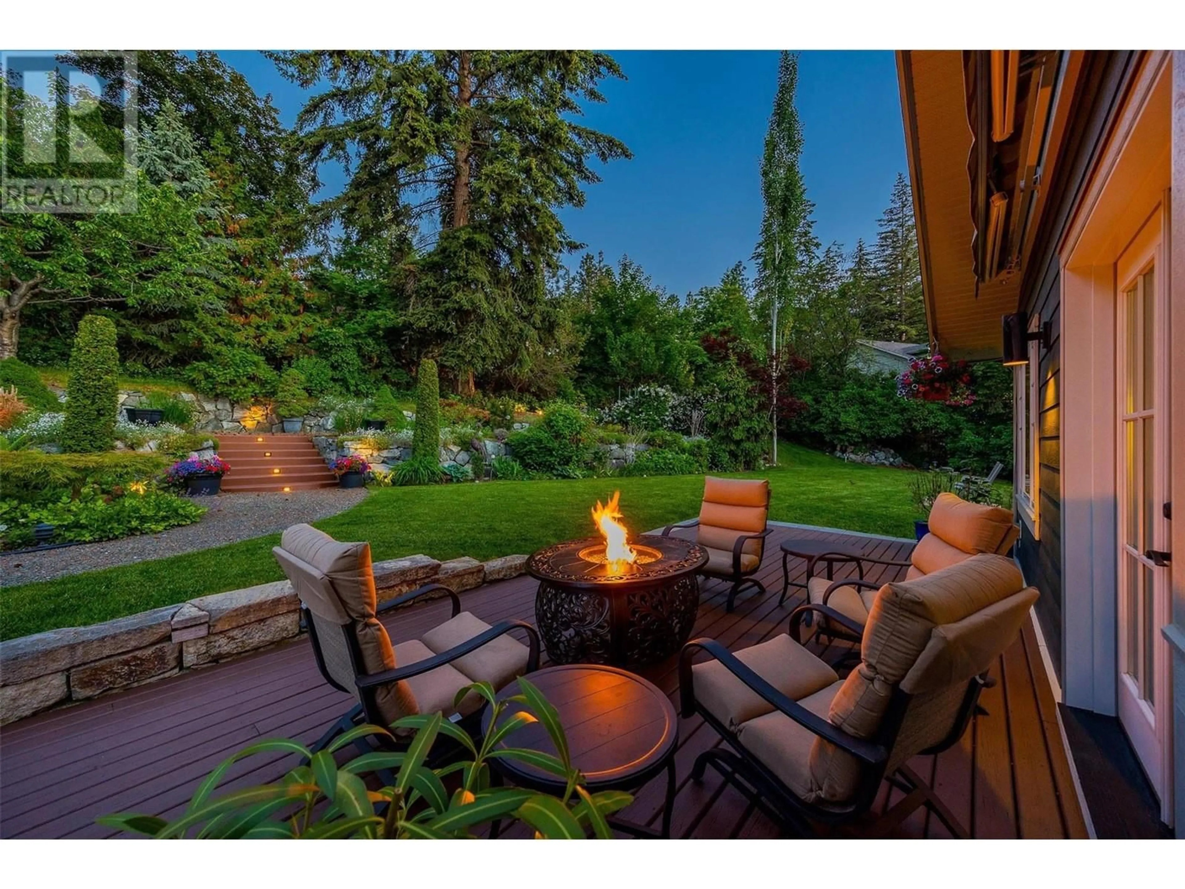 Patio, unknown for 5139 Lakeshore Road, Kelowna British Columbia V1W4J1