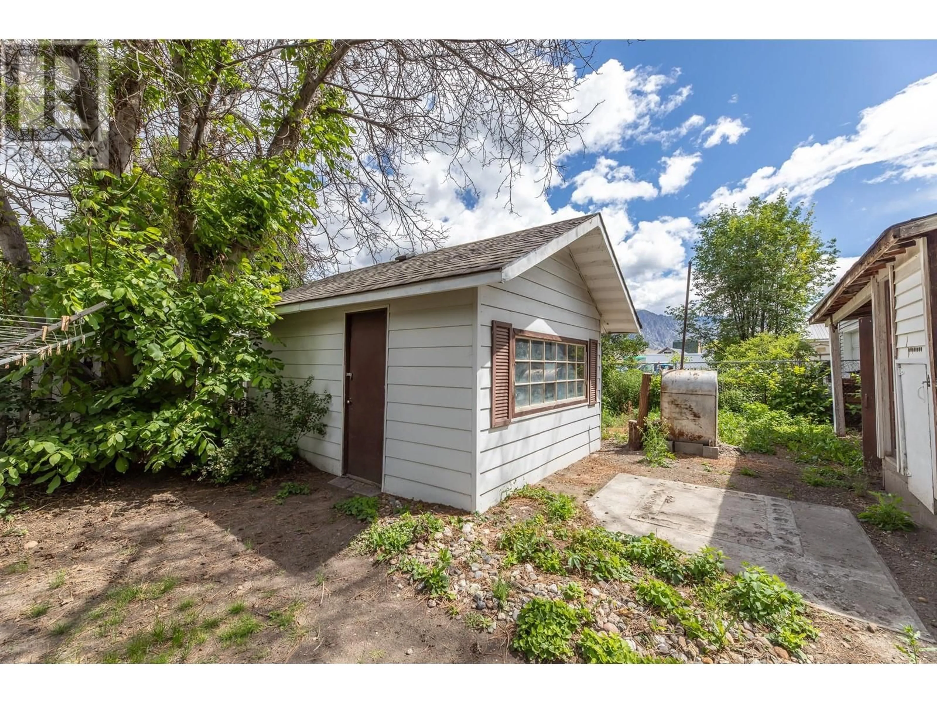 Shed for 406 6TH Avenue, Keremeos British Columbia V0X1N3