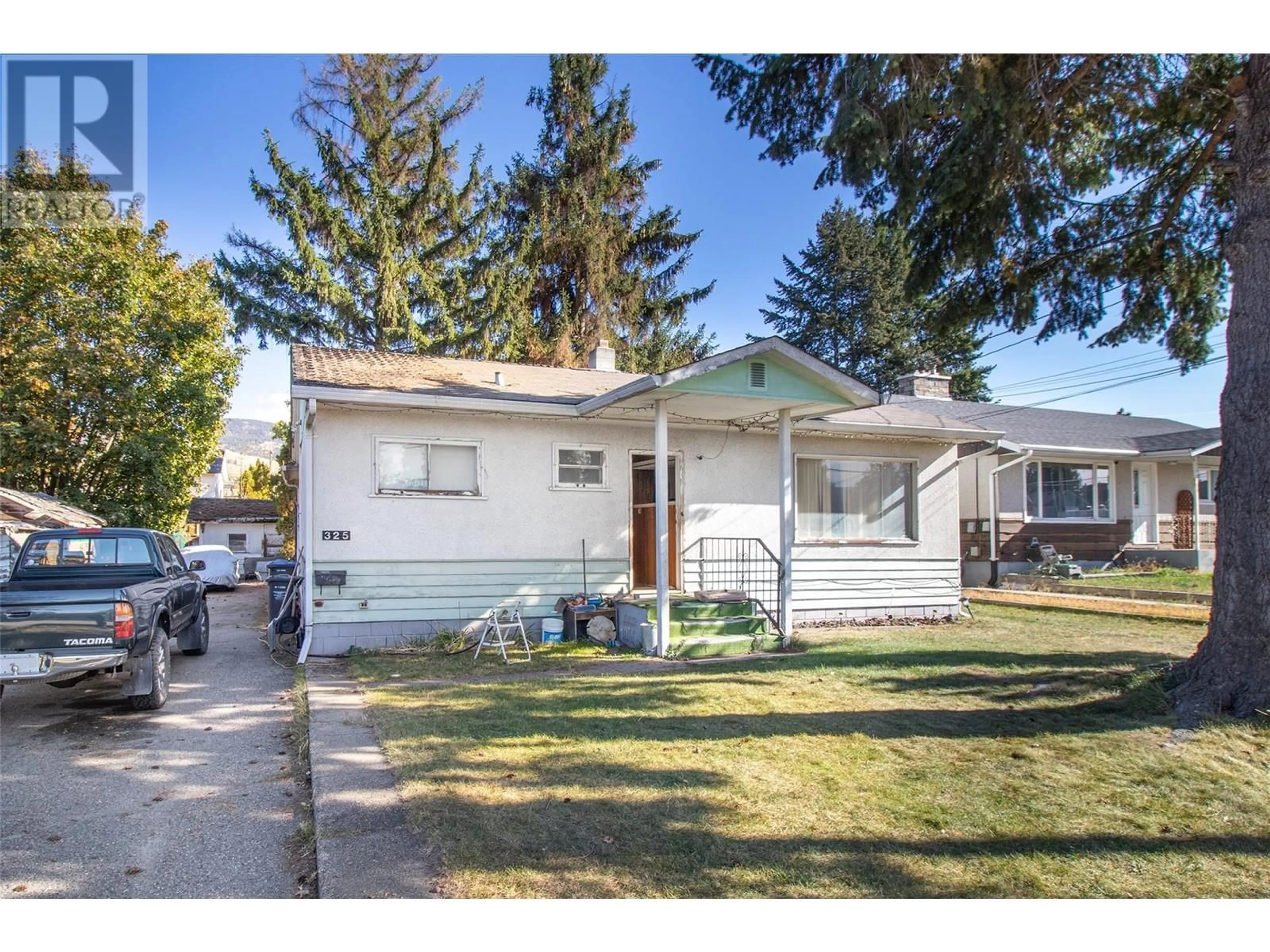 Frontside or backside of a home, cottage for 325 Sadler Road, Kelowna British Columbia V1X2Y6