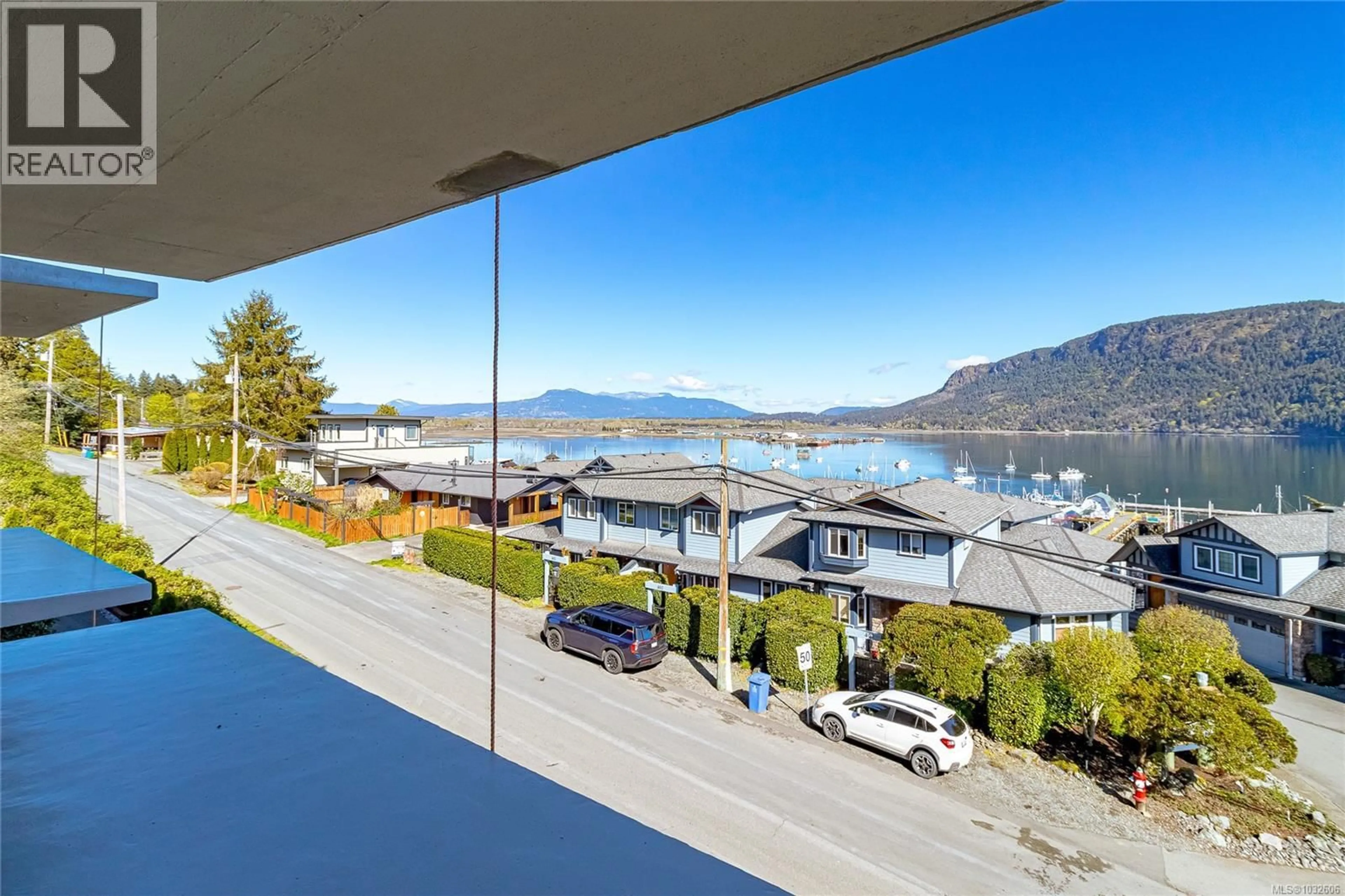 Balcony in the apartment, water/lake/river/ocean view for 204 - 1715 PRITCHARD STREET, Cowichan Bay British Columbia V0R1N1