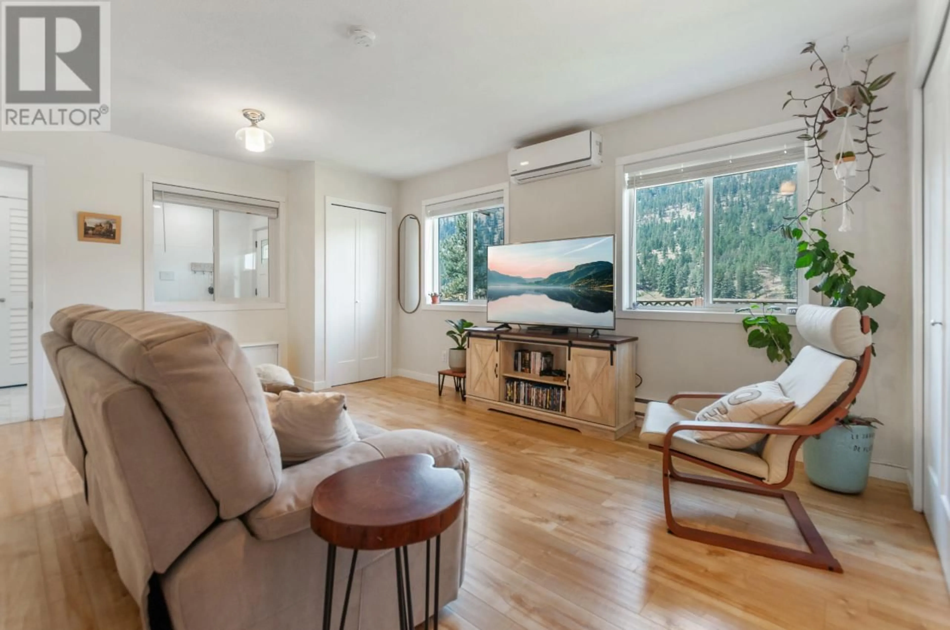 Living room, wood floors for 20245 GARNET VALLEY Road, Summerland British Columbia V0H1Z3