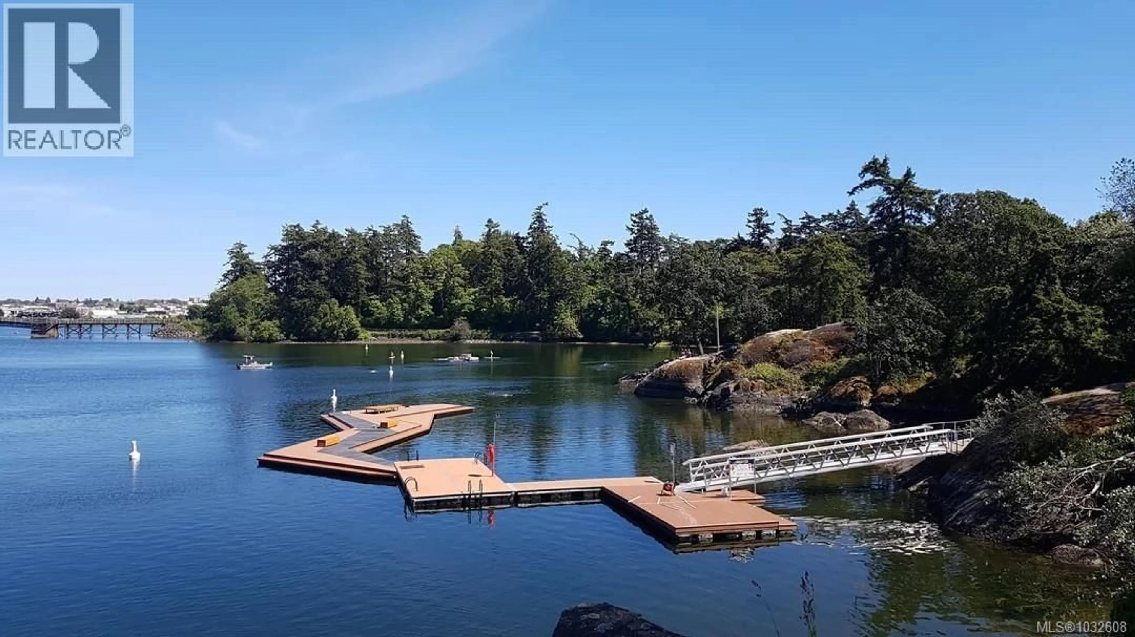 Unknown for 5 - 1035 RUSSELL STREET, Victoria British Columbia V9A3Y2