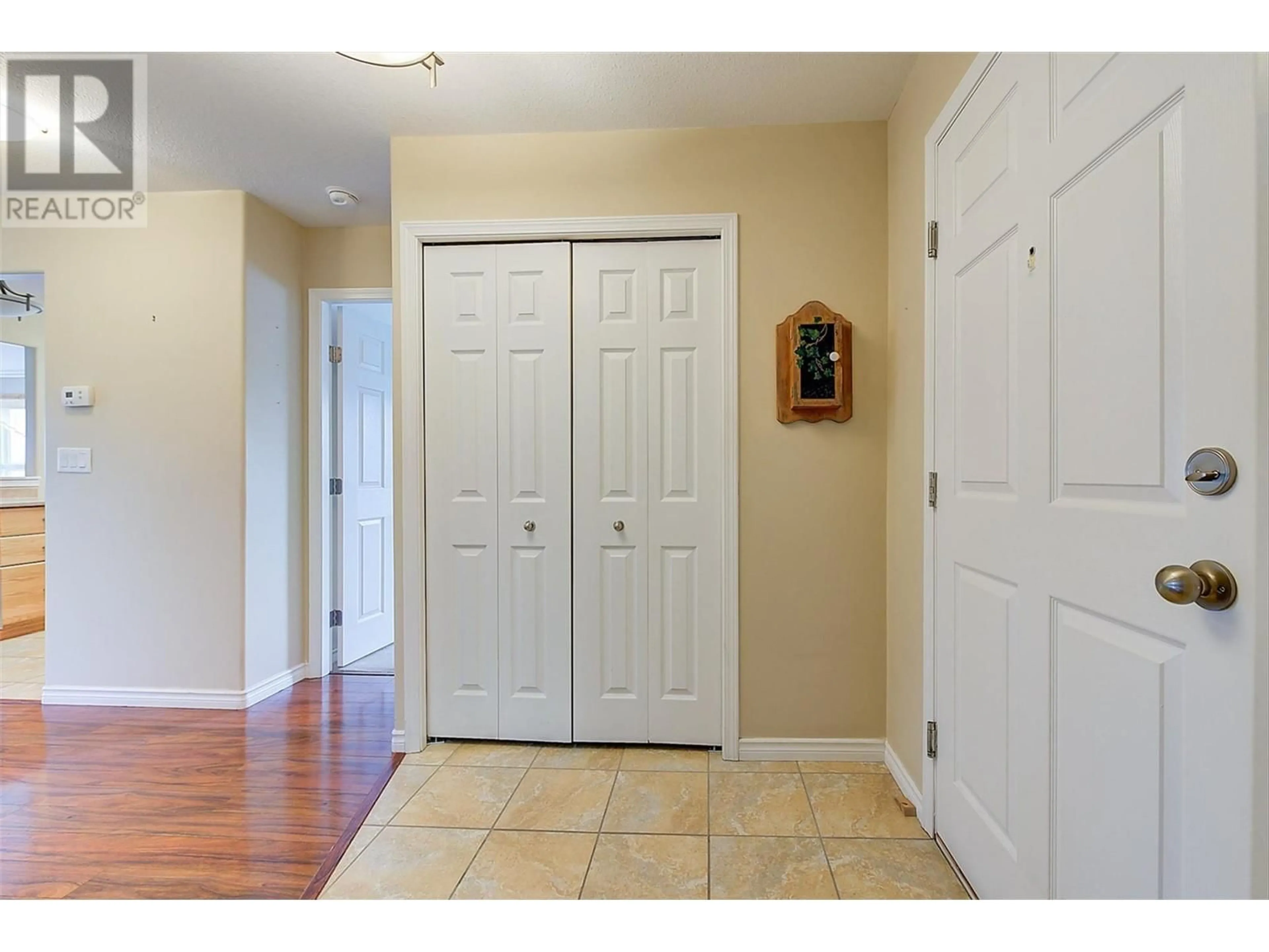 Indoor entryway, wood floors for 1967 Underhill Street Unit# 707, Kelowna British Columbia V1X8C9