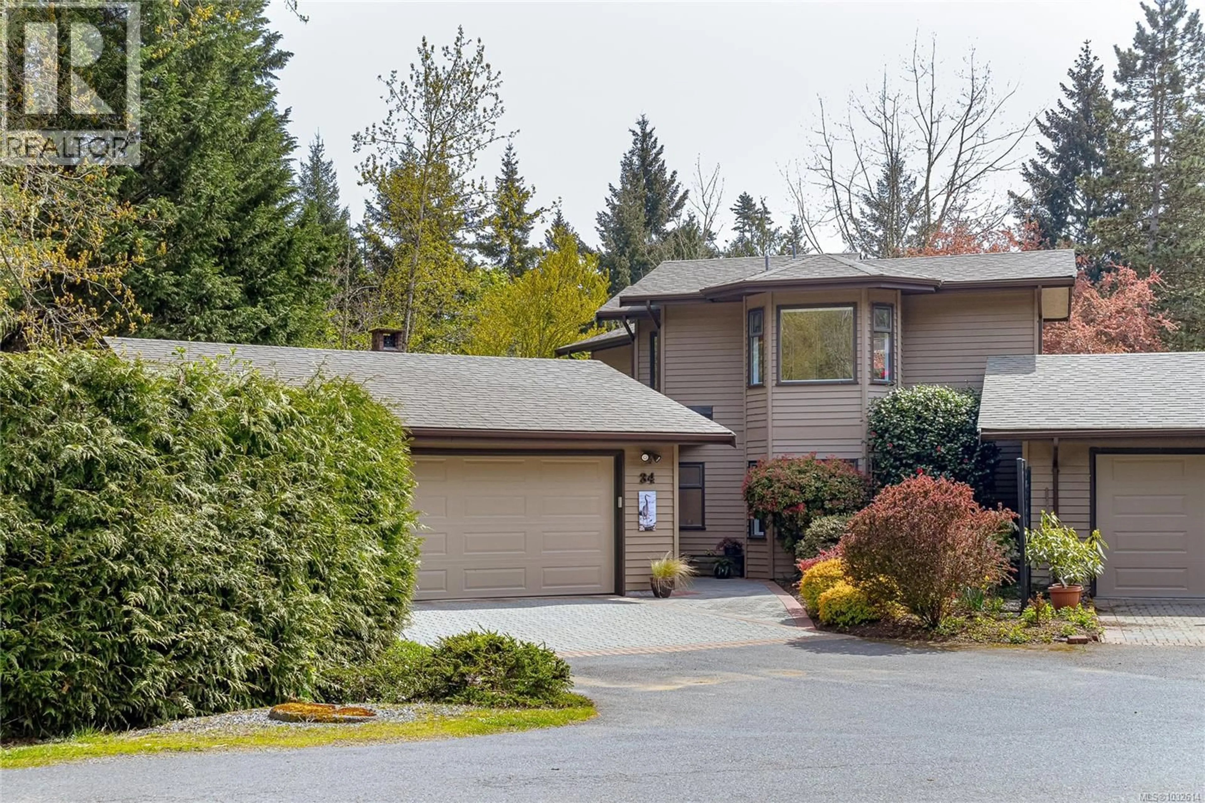 Home with vinyl exterior material, street for 34 - 1255 WAIN ROAD, North Saanich British Columbia V8L4R4