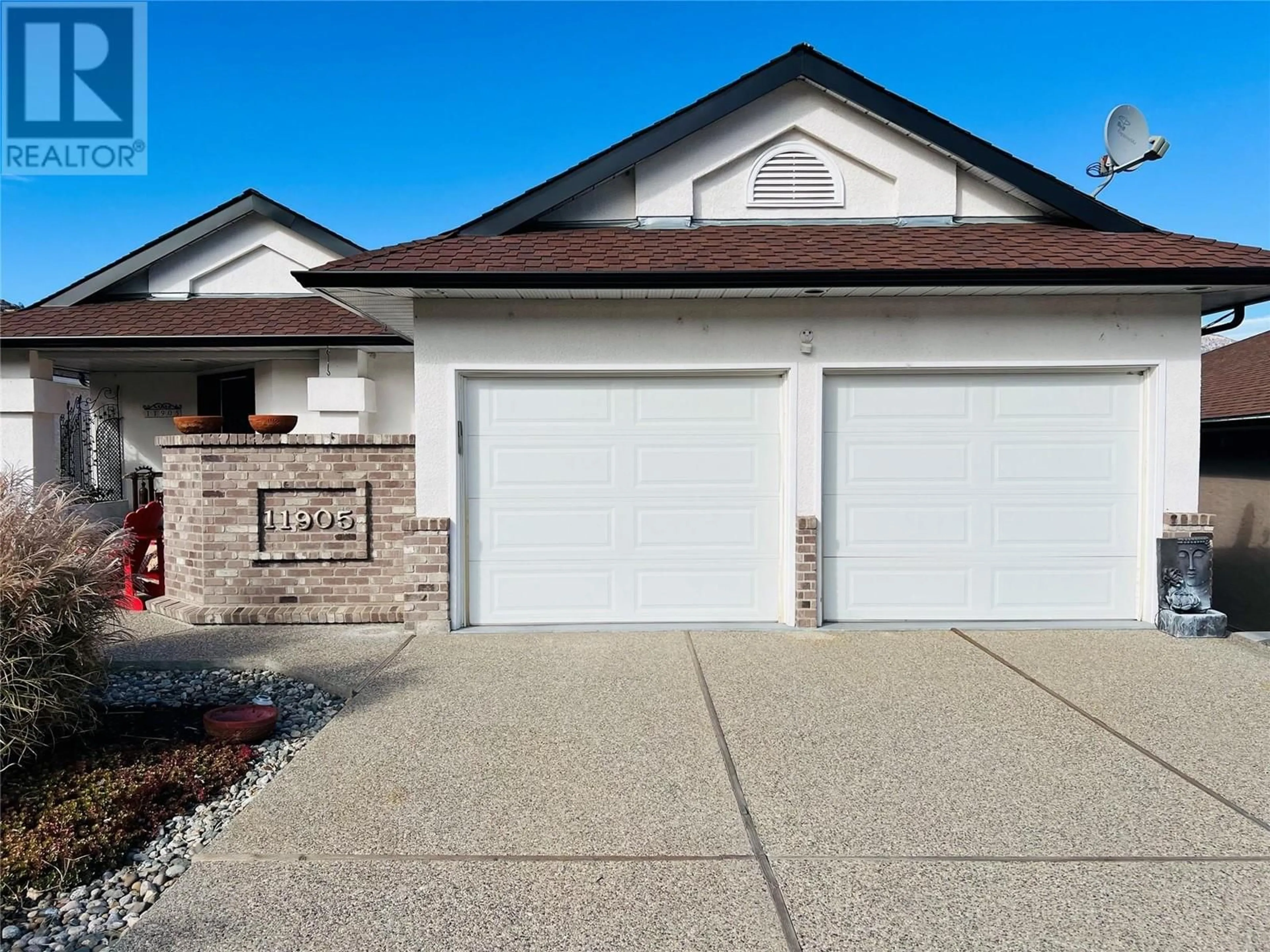 Indoor garage, cement floor for 11905 Quail Ridge Place, Osoyoos British Columbia V0H1V4