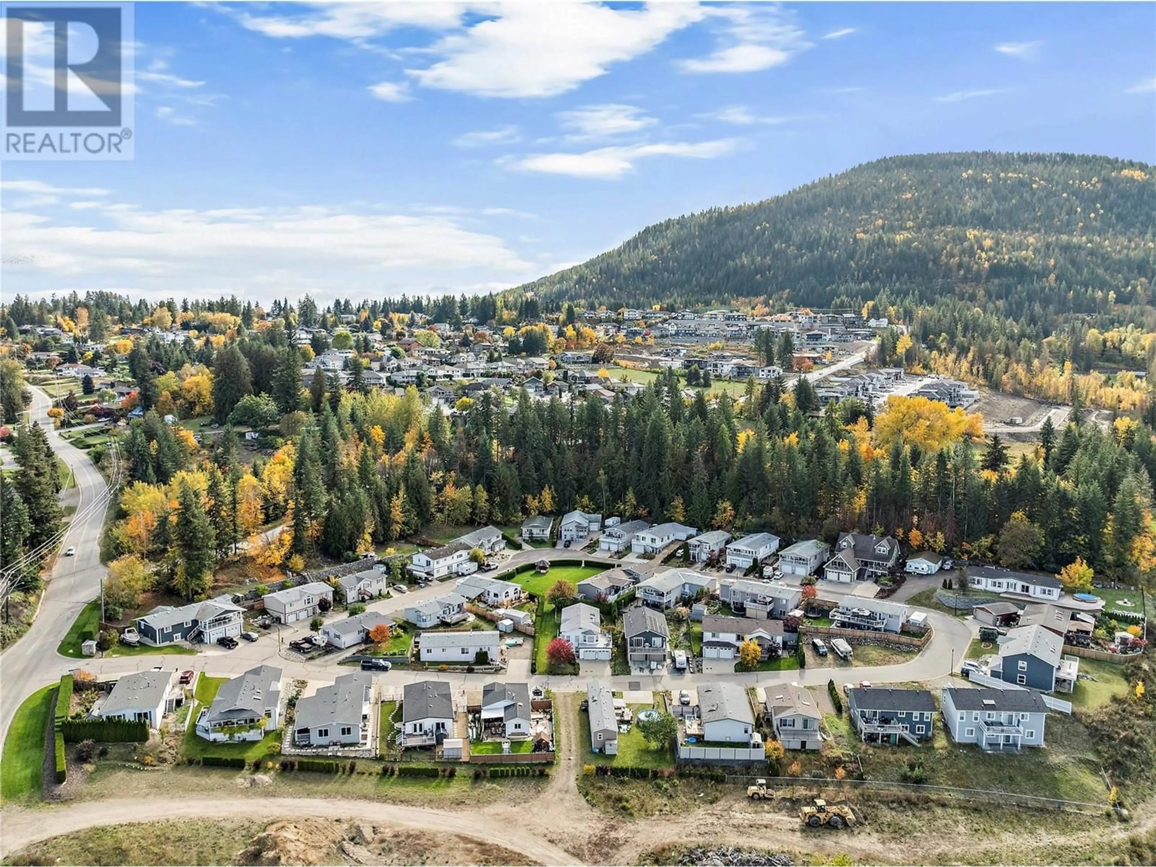 A pic from exterior of the house or condo, the street view for 900 10 Avenue SE Unit# 8, Salmon Arm British Columbia V1E2W6