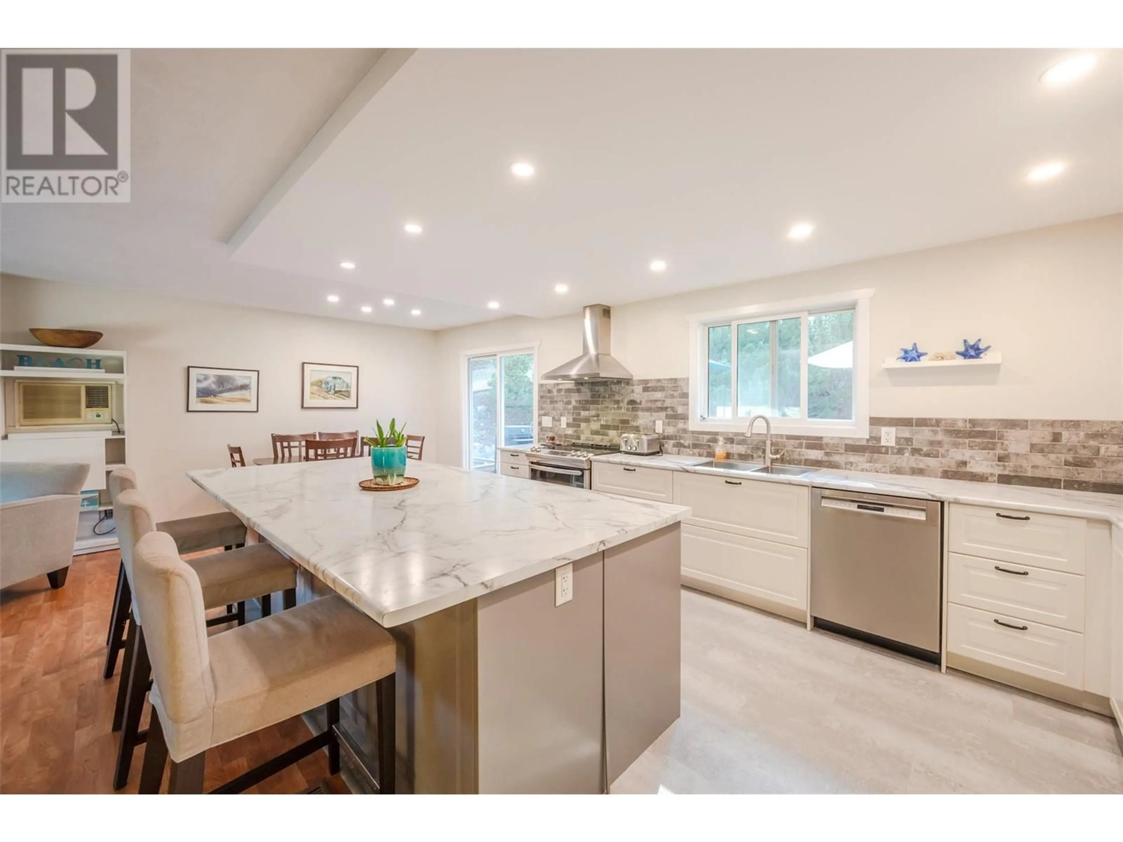 Contemporary kitchen, wood floors for 11821 Read Crescent, Summerland British Columbia V0h1z2