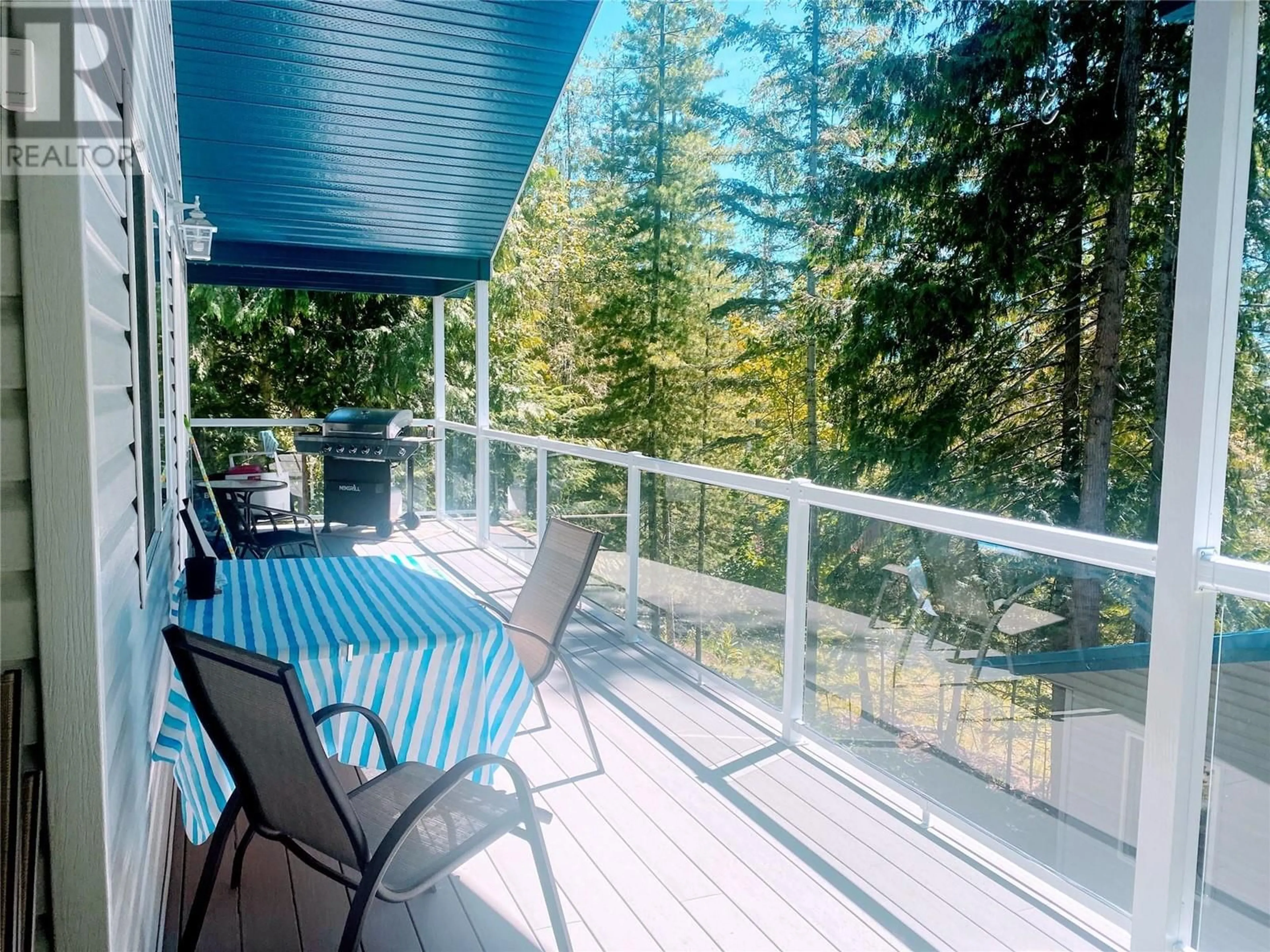 Patio, cottage for 7316 Aspen Road, Anglemont British Columbia V0E1M8