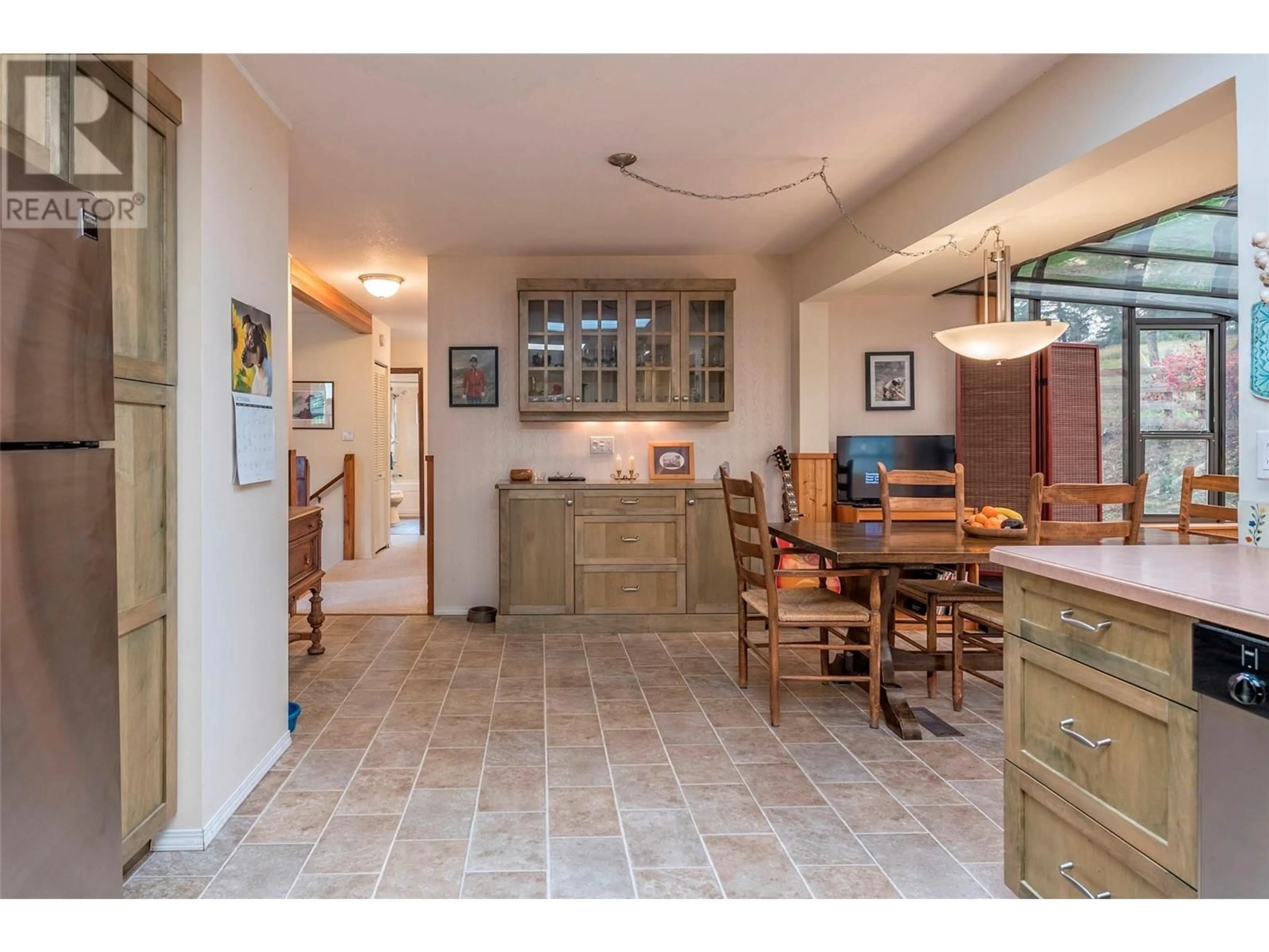 Indoor foyer, ceramic floors for 2150 Rashdale Road, Spallumcheen British Columbia V0E1B4