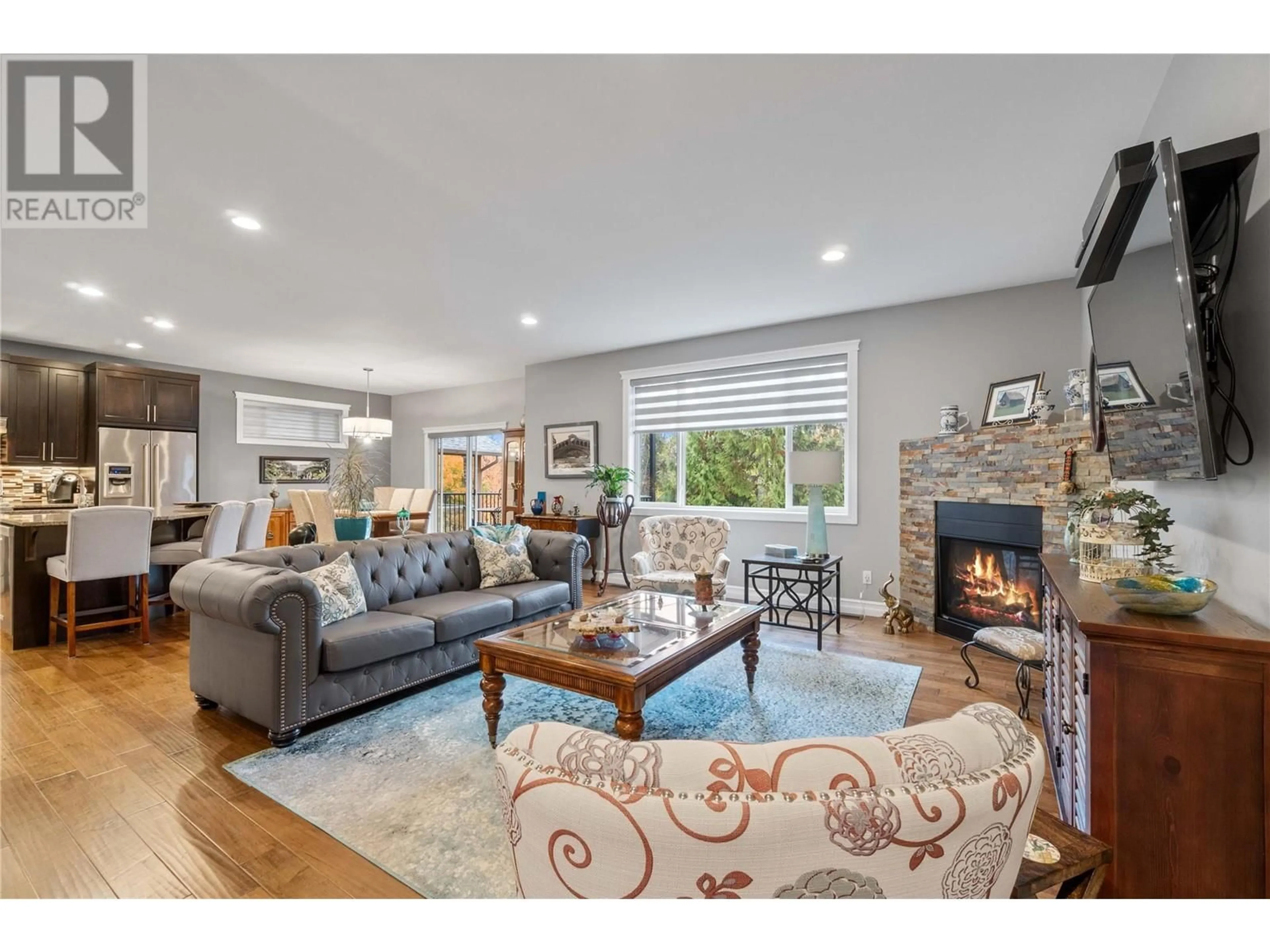 Living room, wood floors for 1221 7 Avenue SE, Salmon Arm British Columbia V1E0A3