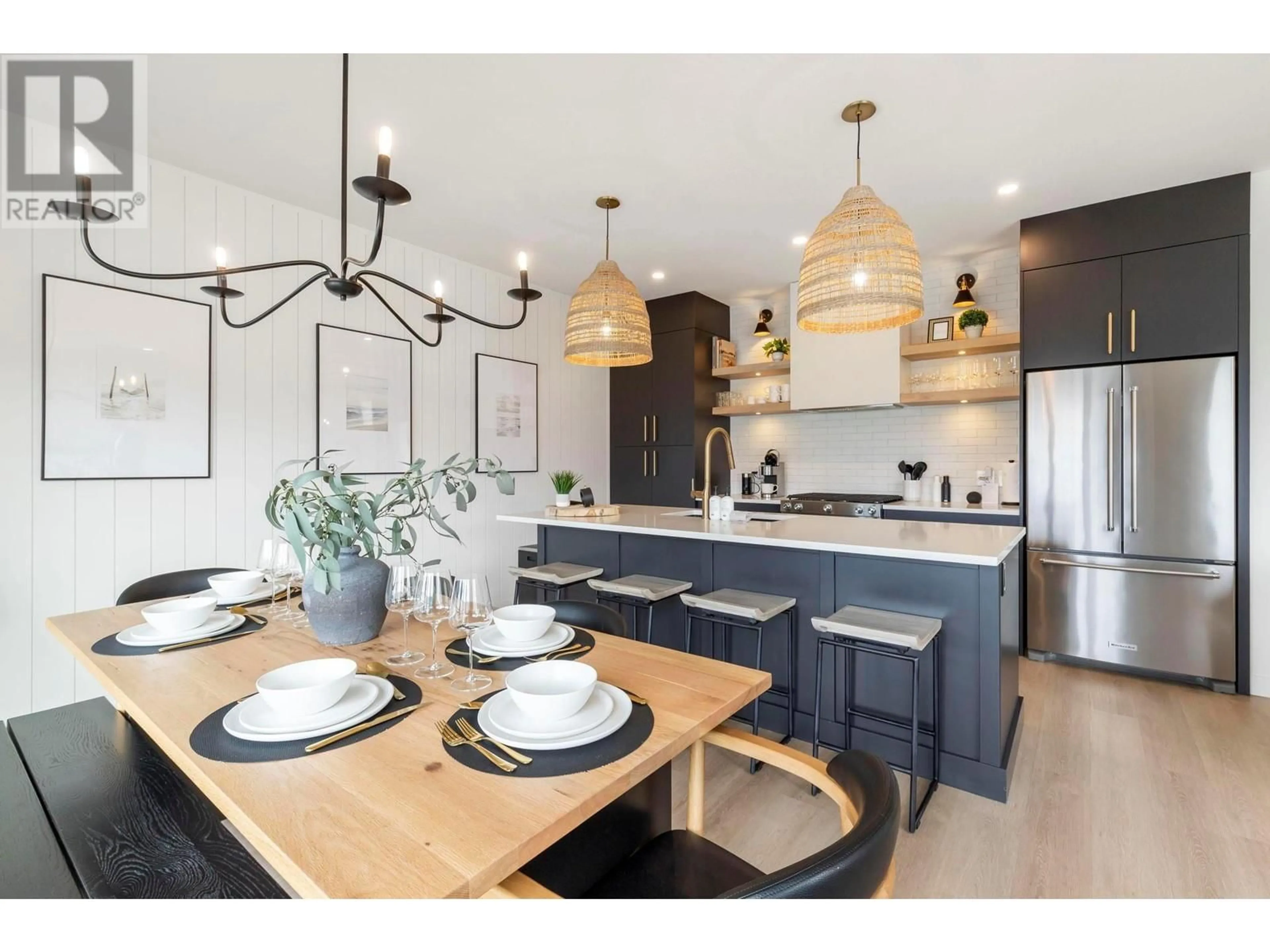 Open concept kitchen for 3331 Aspen Lane, Kelowna British Columbia V1V0C1