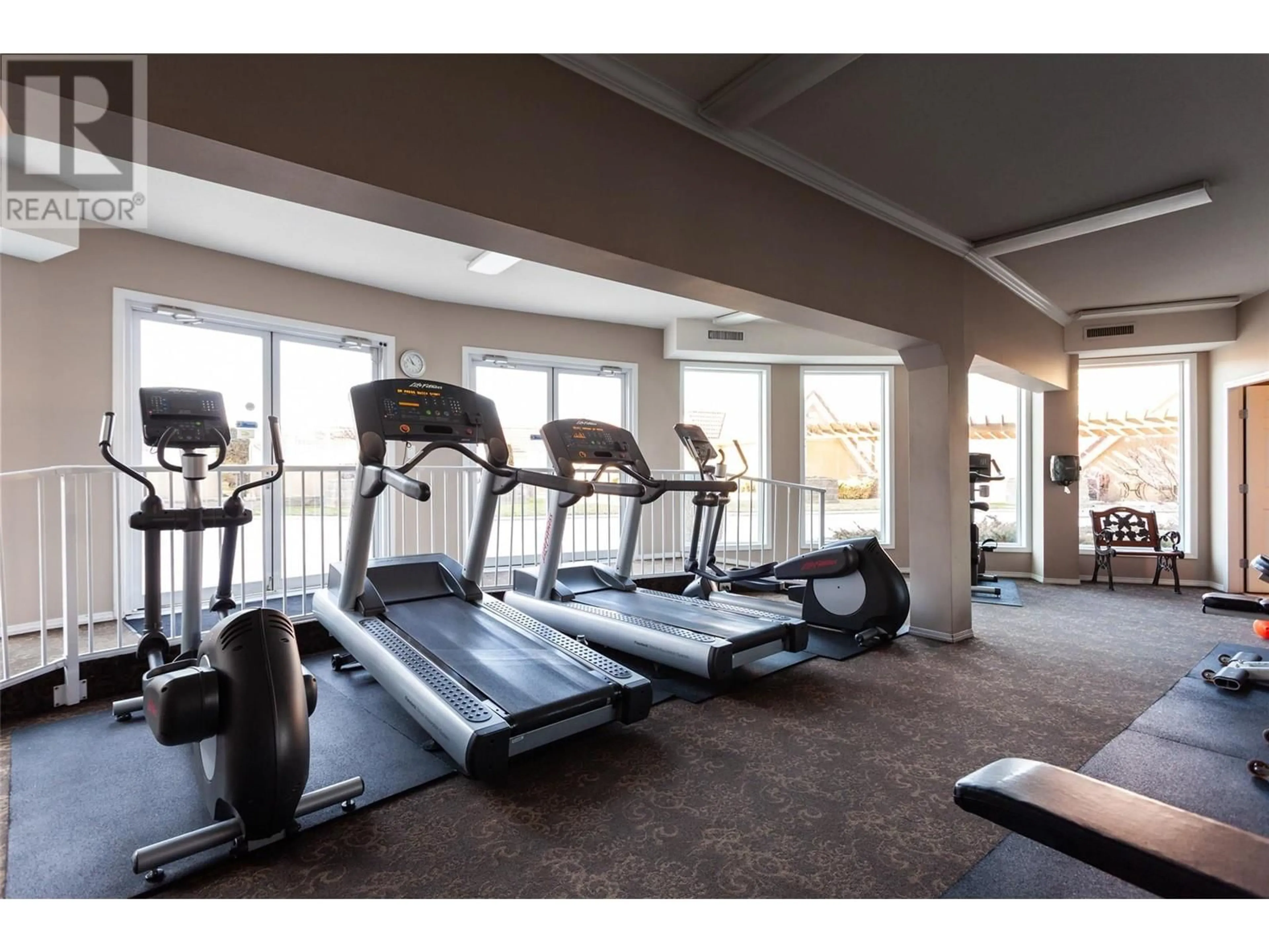 Gym or fitness room, carpet floors for 1088 Sunset Drive Unit# 306, Kelowna British Columbia V1Y9W1