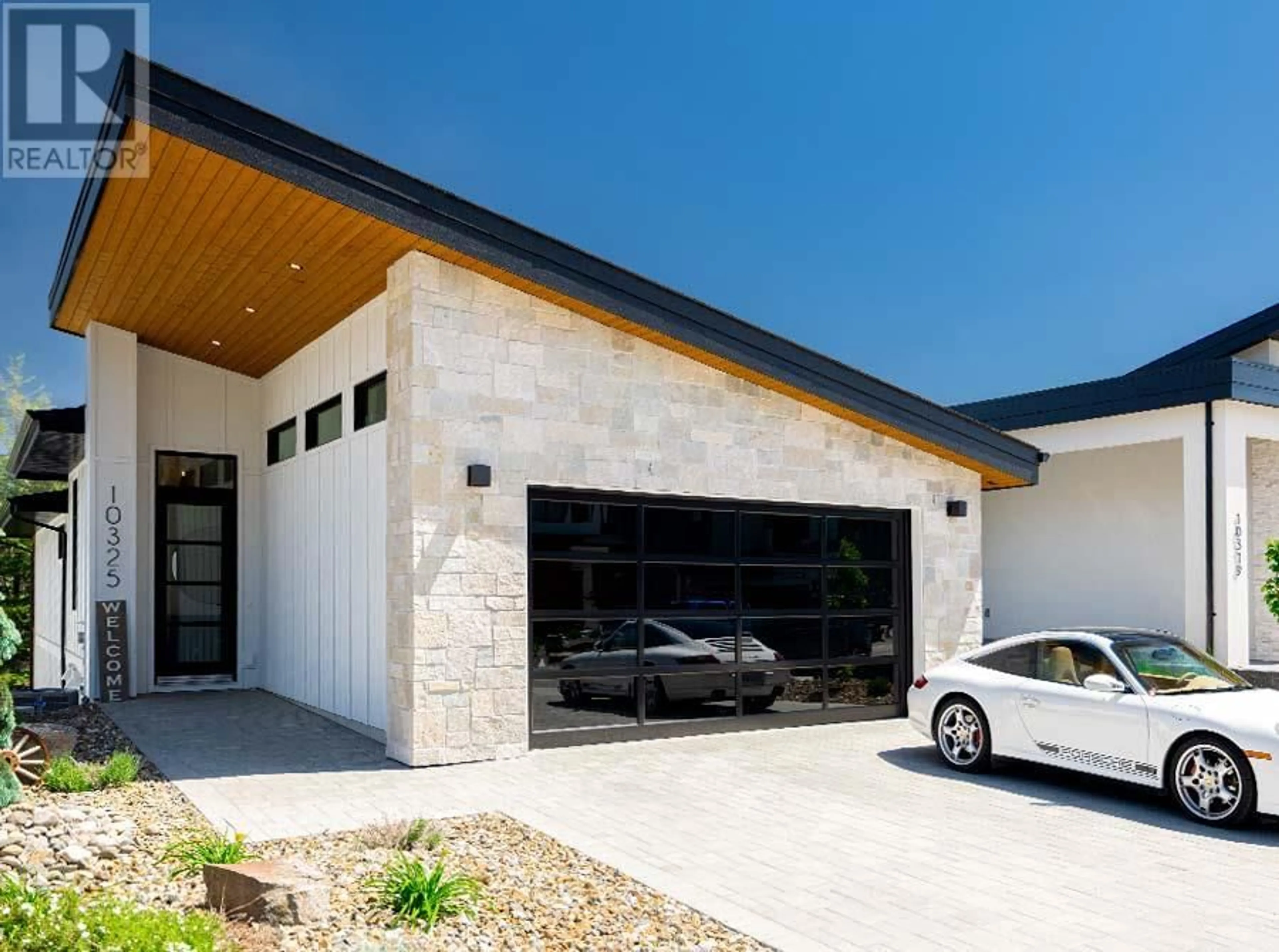 Indoor garage, cement floor for 10325 Long Road, Lake Country British Columbia V4V0A9