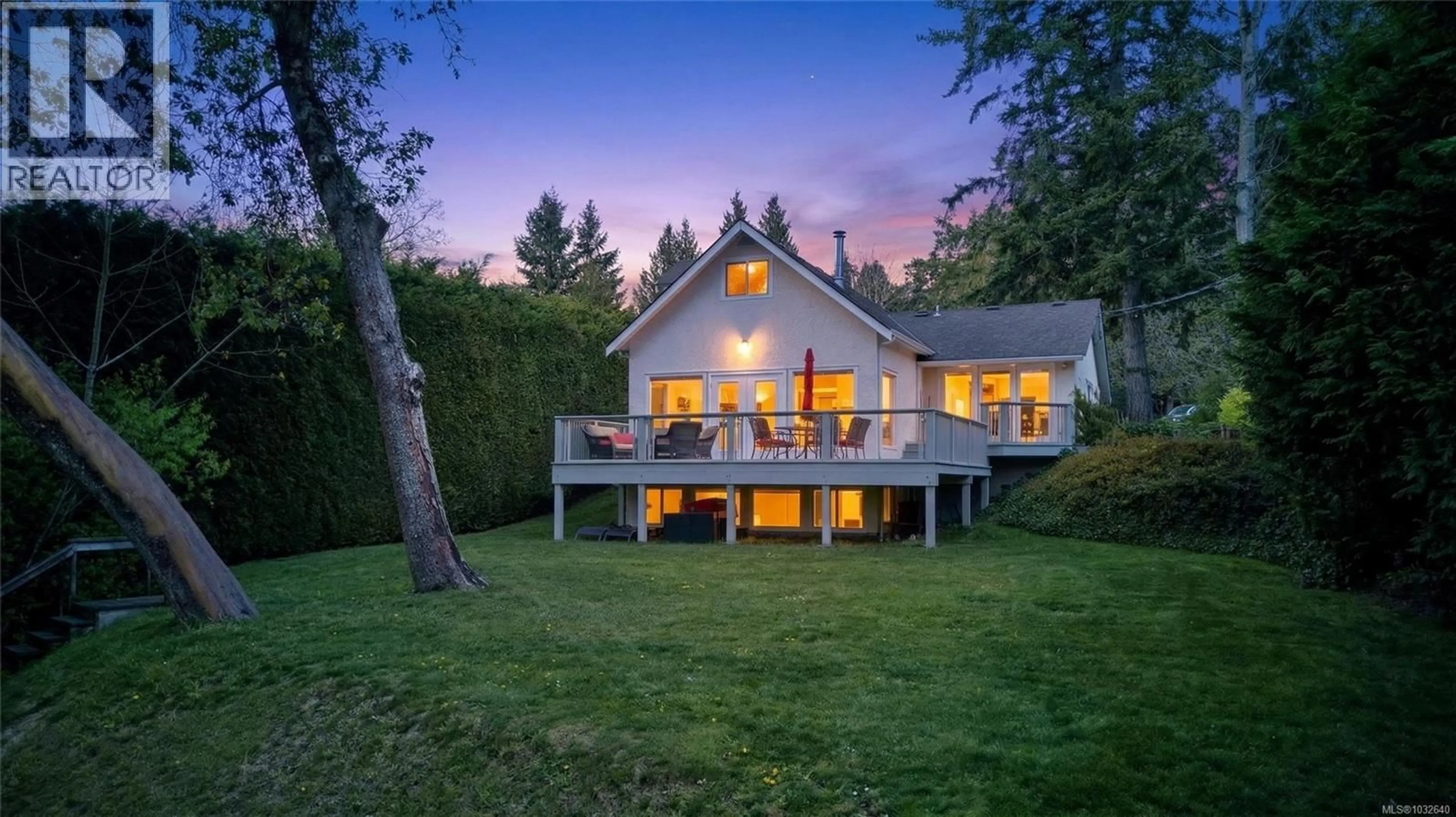 A pic from outside/outdoor area/front of a property/back of a property/a pic from drone, unknown for 2664 HEALD ROAD, Shawnigan Lake British Columbia V0R2W0