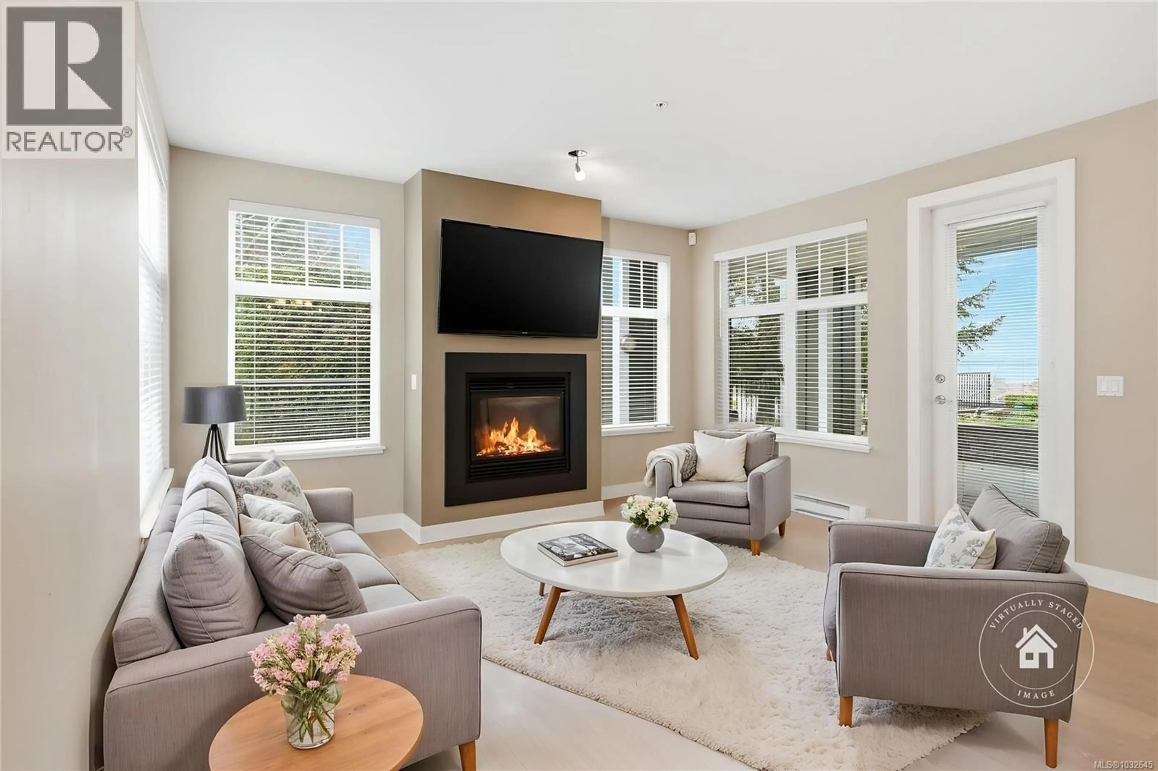 Living room with furniture, unknown for 101 - 1325 CAPE COD DRIVE, Parksville British Columbia V9P2Y8