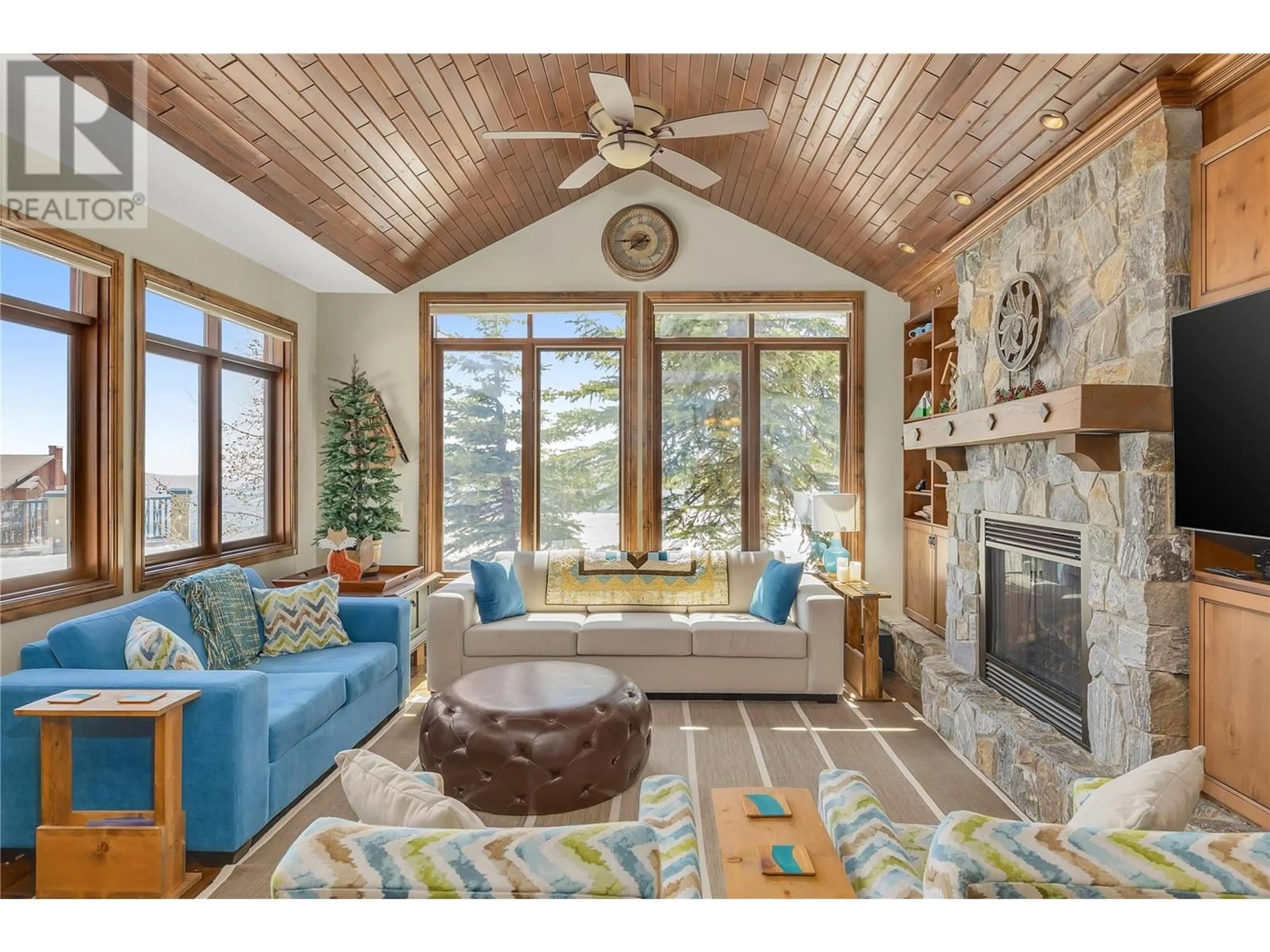 Living room, wood floors for 305 Feathertop Way, Big White British Columbia V1P1P3