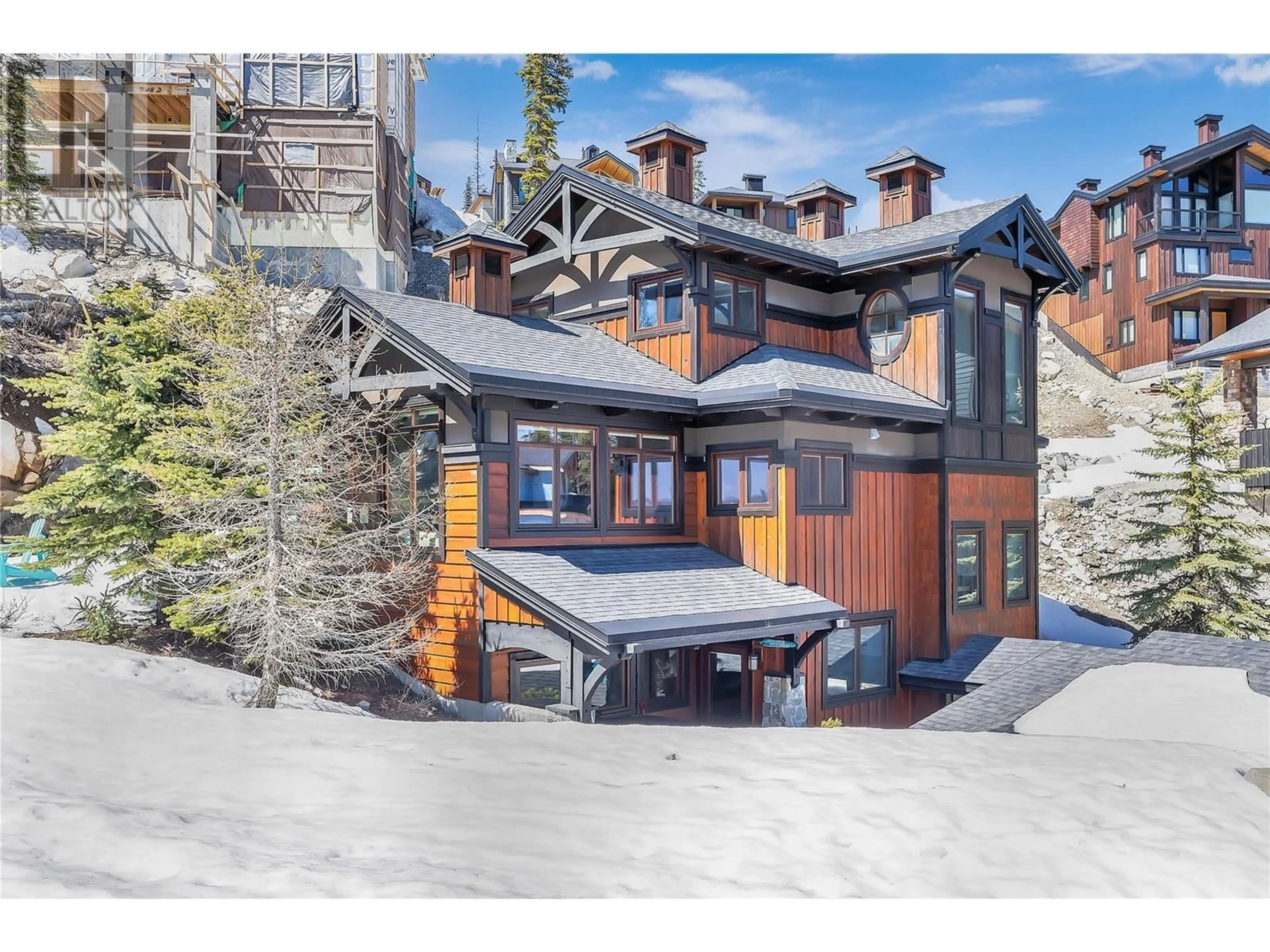 A pic from exterior of the house or condo, the street view for 305 Feathertop Way, Big White British Columbia V1P1P3