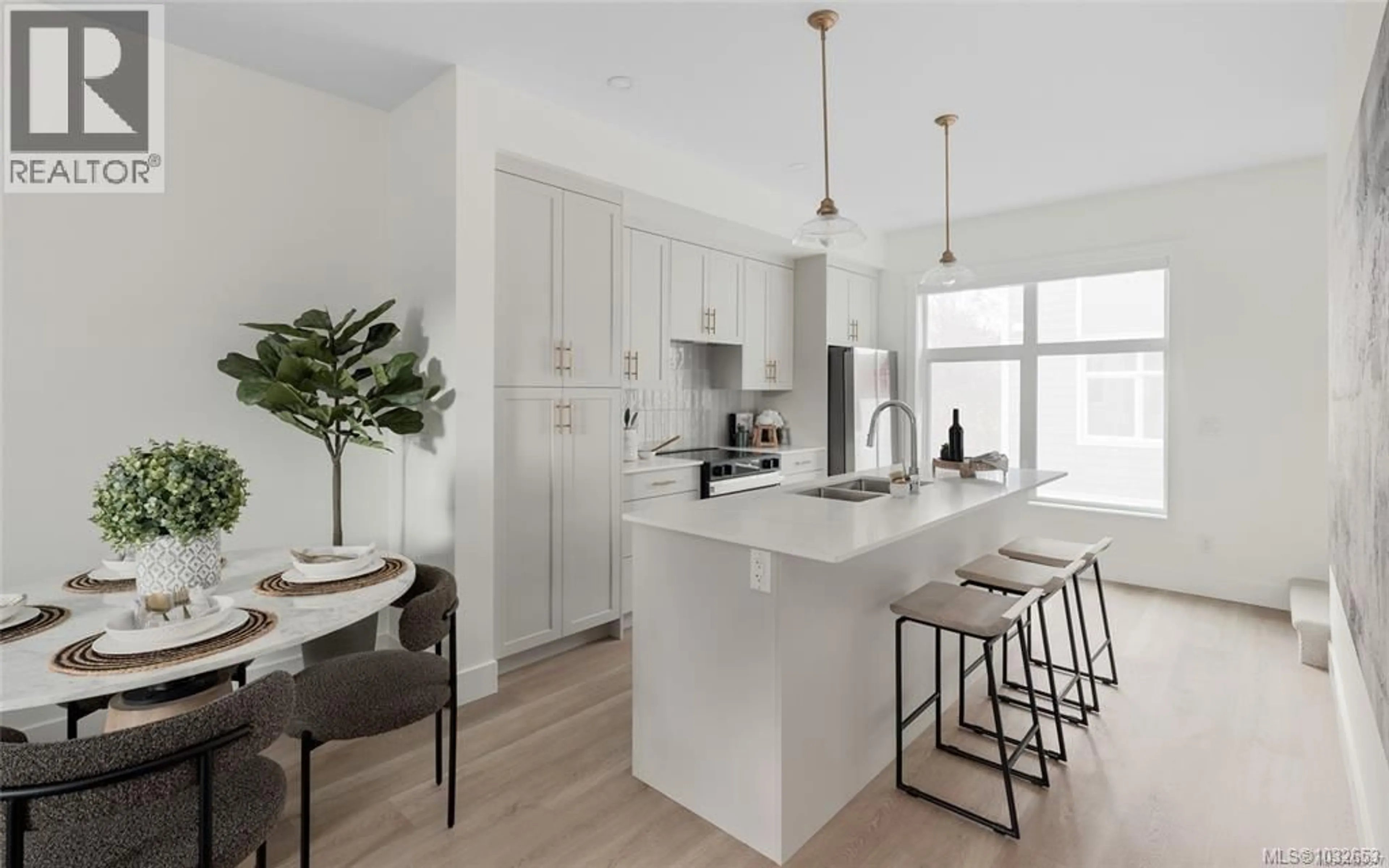 Open concept kitchen, unknown for 11 - 2536 SHELBOURNE STREET, Victoria British Columbia V8R4L5