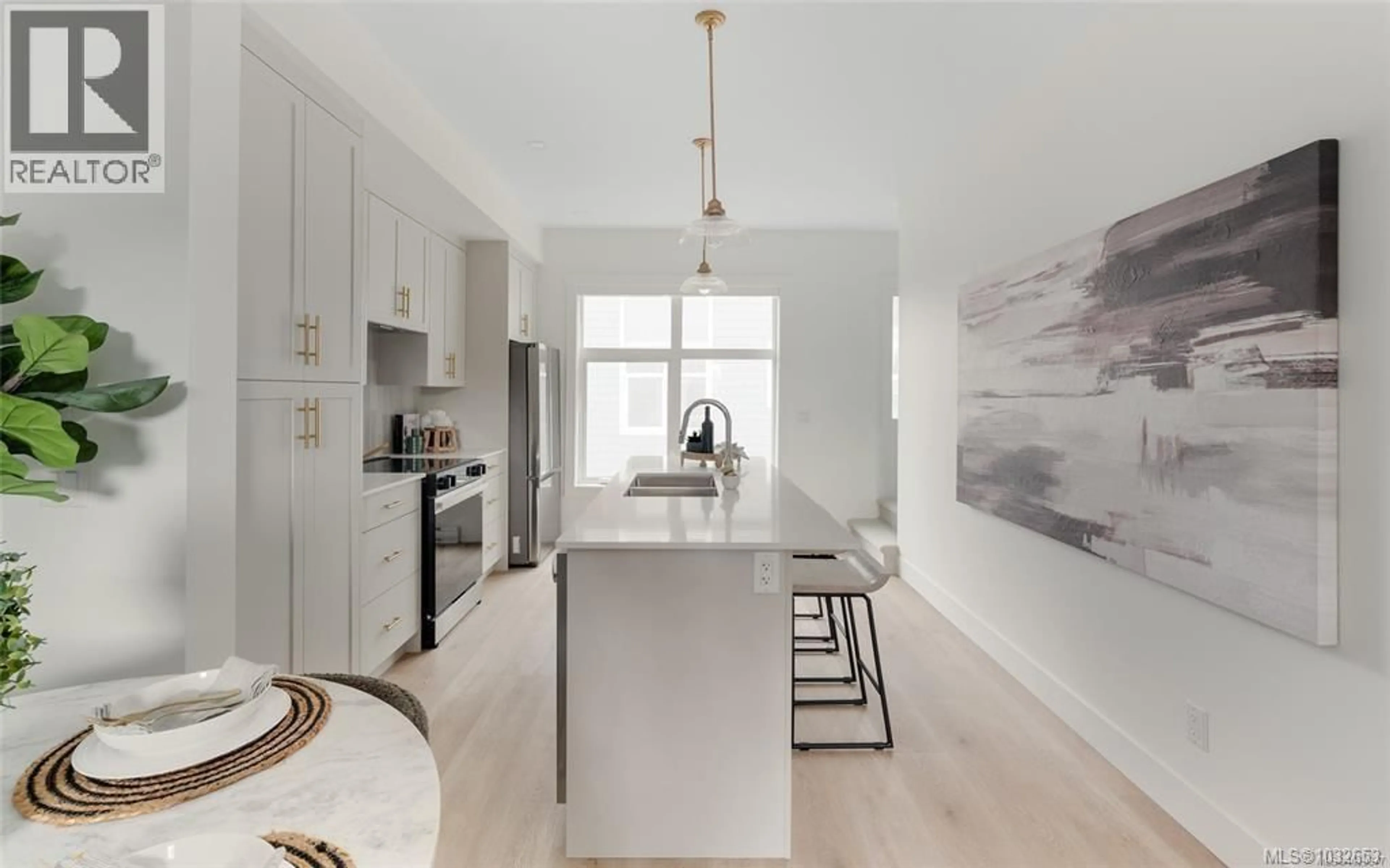 Open concept kitchen, unknown for 11 - 2536 SHELBOURNE STREET, Victoria British Columbia V8R4L5