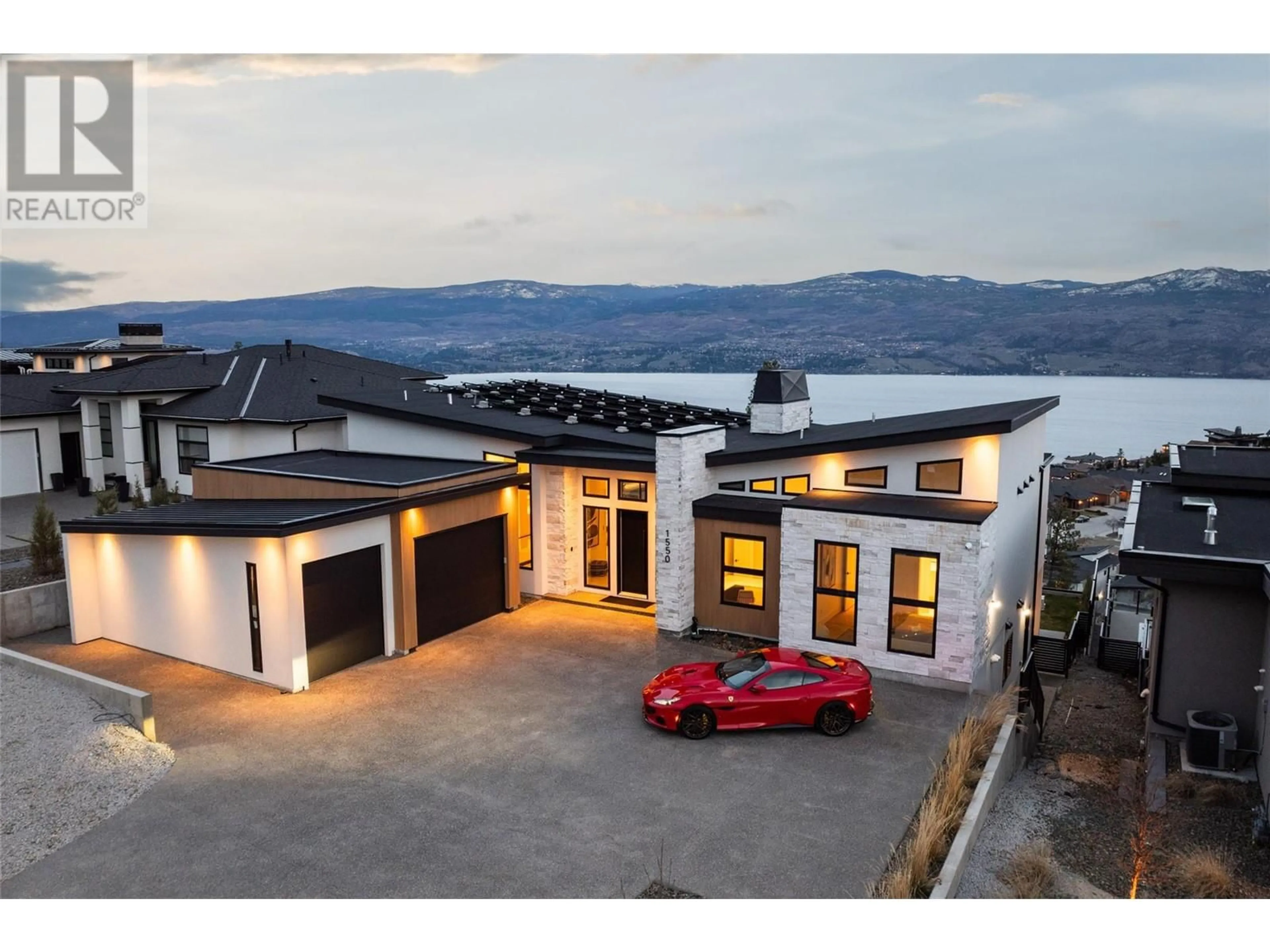 Indoor garage for 1550 Viognier Drive, West Kelowna British Columbia V4T3B5