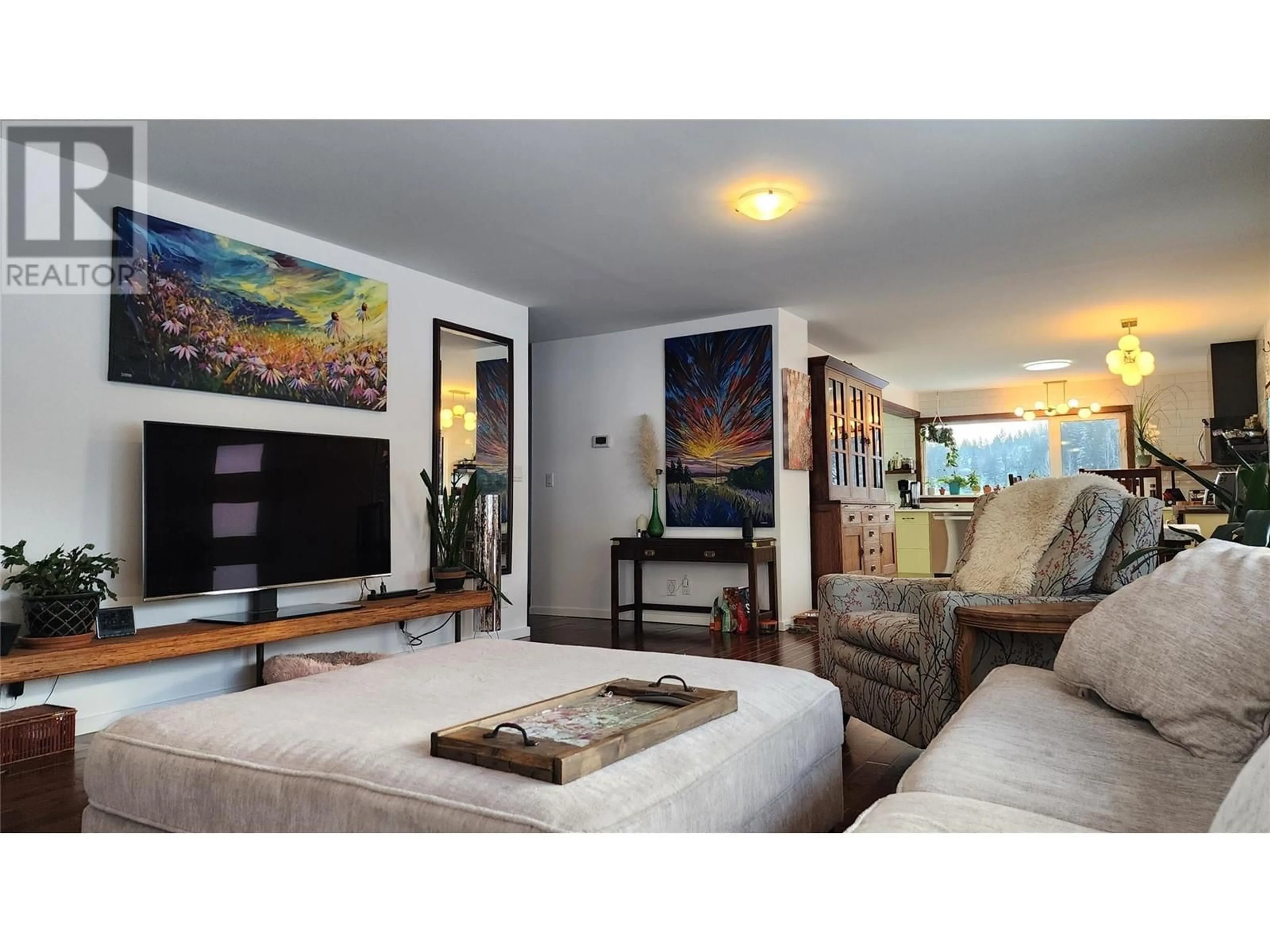 Living room with furniture, unknown for 1613 LEROI AVENUE, Rossland British Columbia V0G1Y0