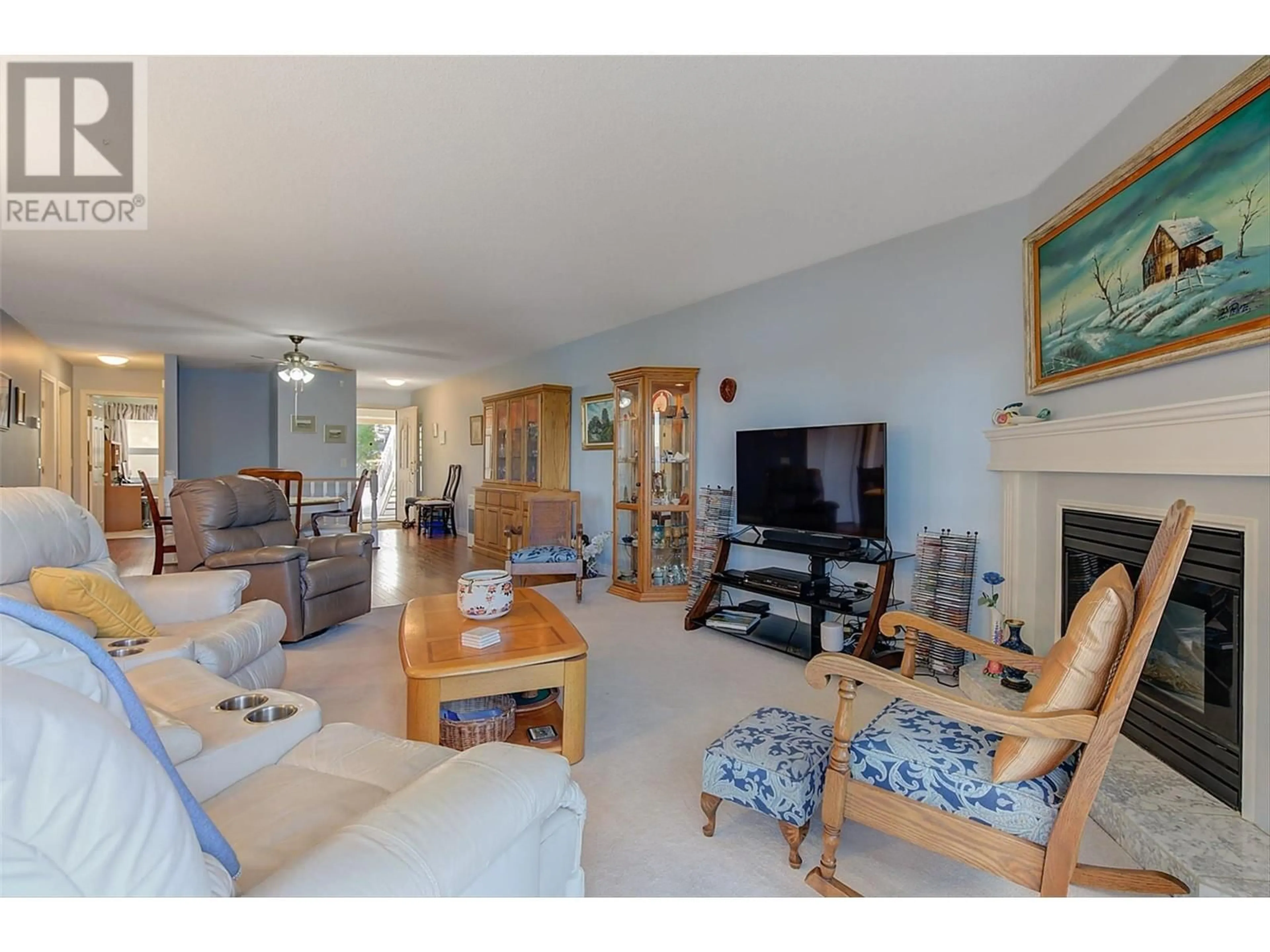 Living room, wood floors for 4470 Ponderosa Drive Unit# 103, Peachland British Columbia V0H1X5