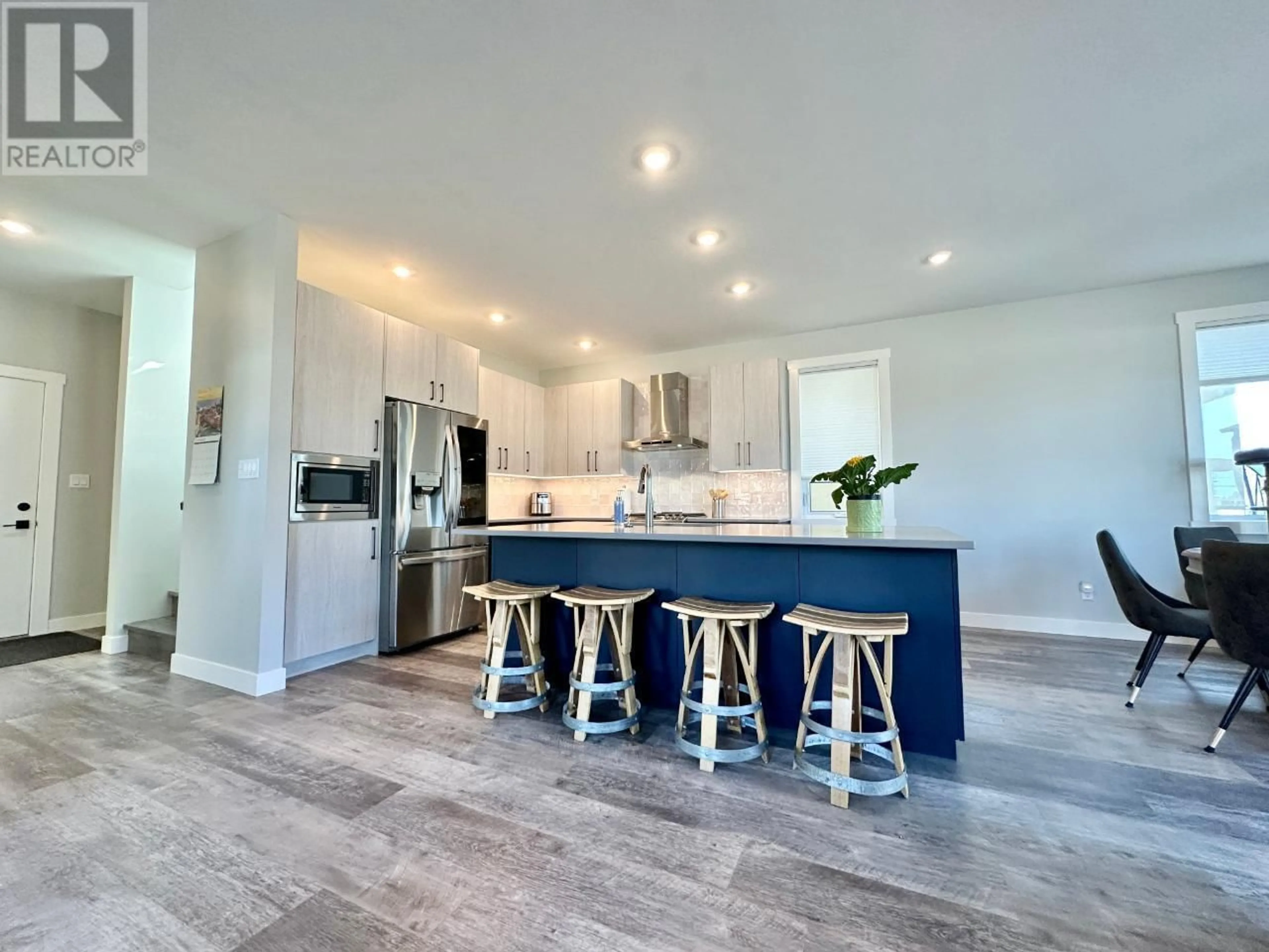 Open concept kitchen for 7016 WREN Drive, Osoyoos British Columbia V0H1V5