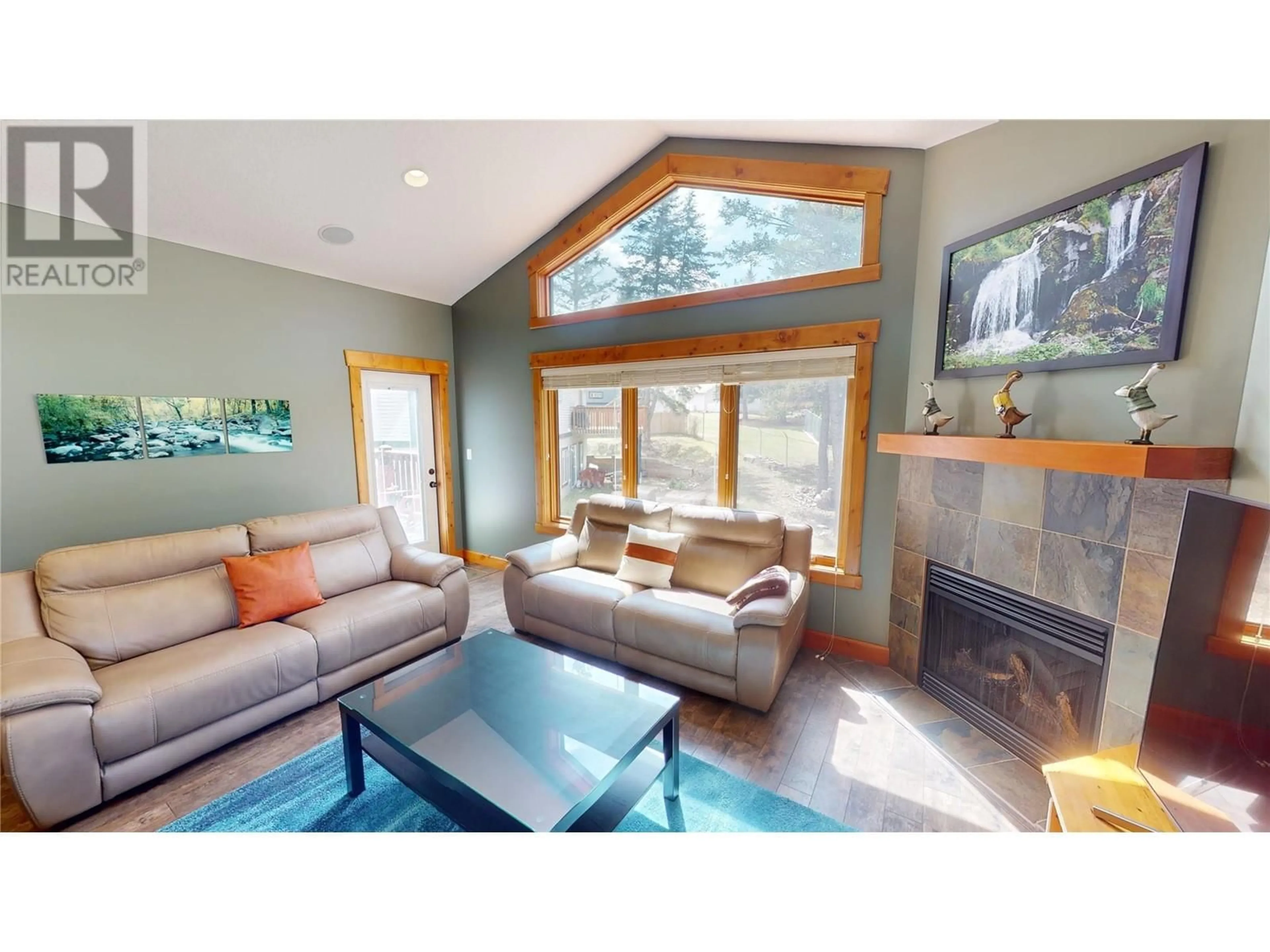 Living room, wood floors for 7309 COPPERHORN DRIVE Drive, Radium Hot Springs British Columbia V0A1M0