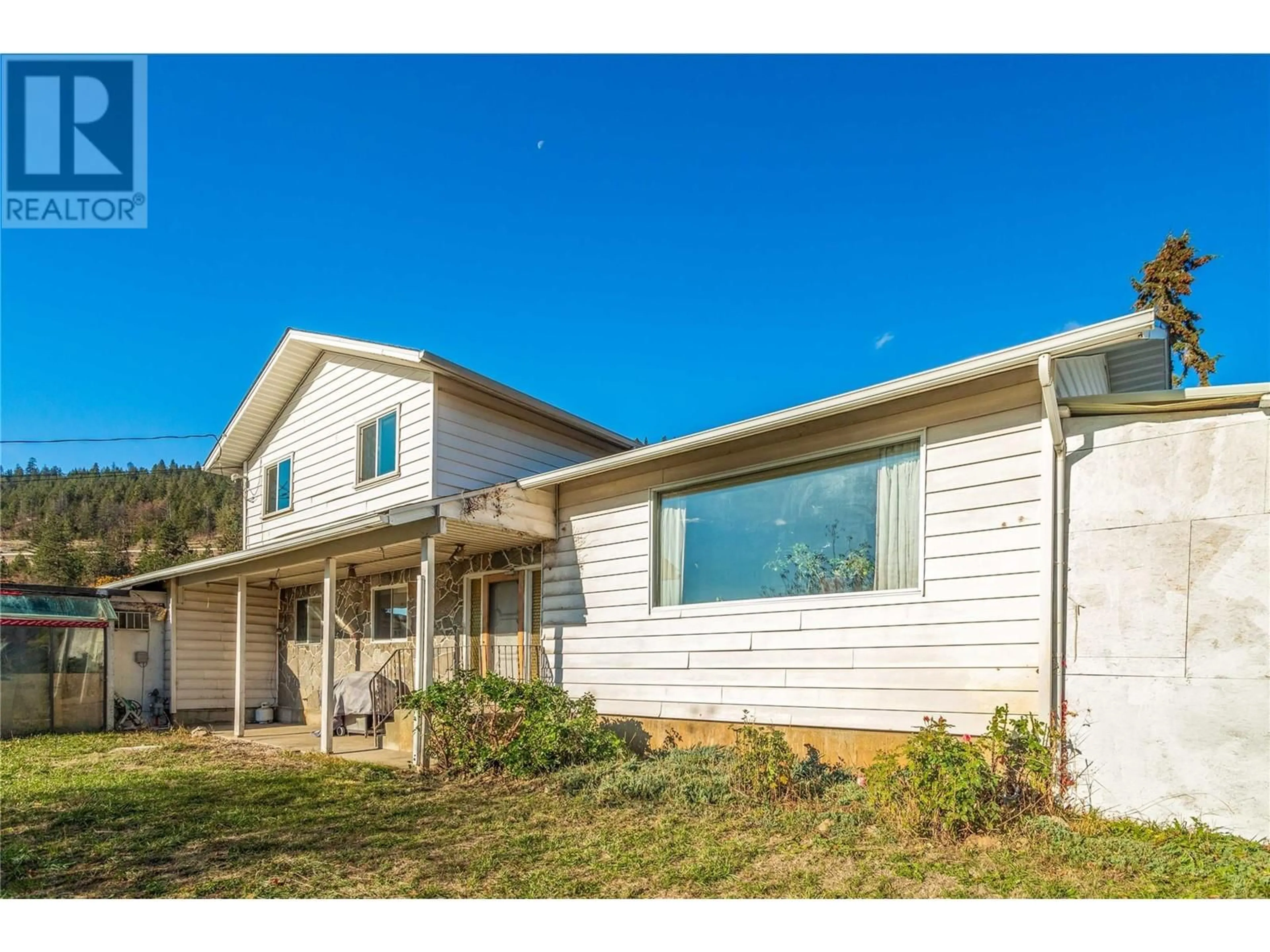 Home with vinyl exterior material, unknown for 15370 OLD MISSION ROAD, Lake Country British Columbia V4V2G5