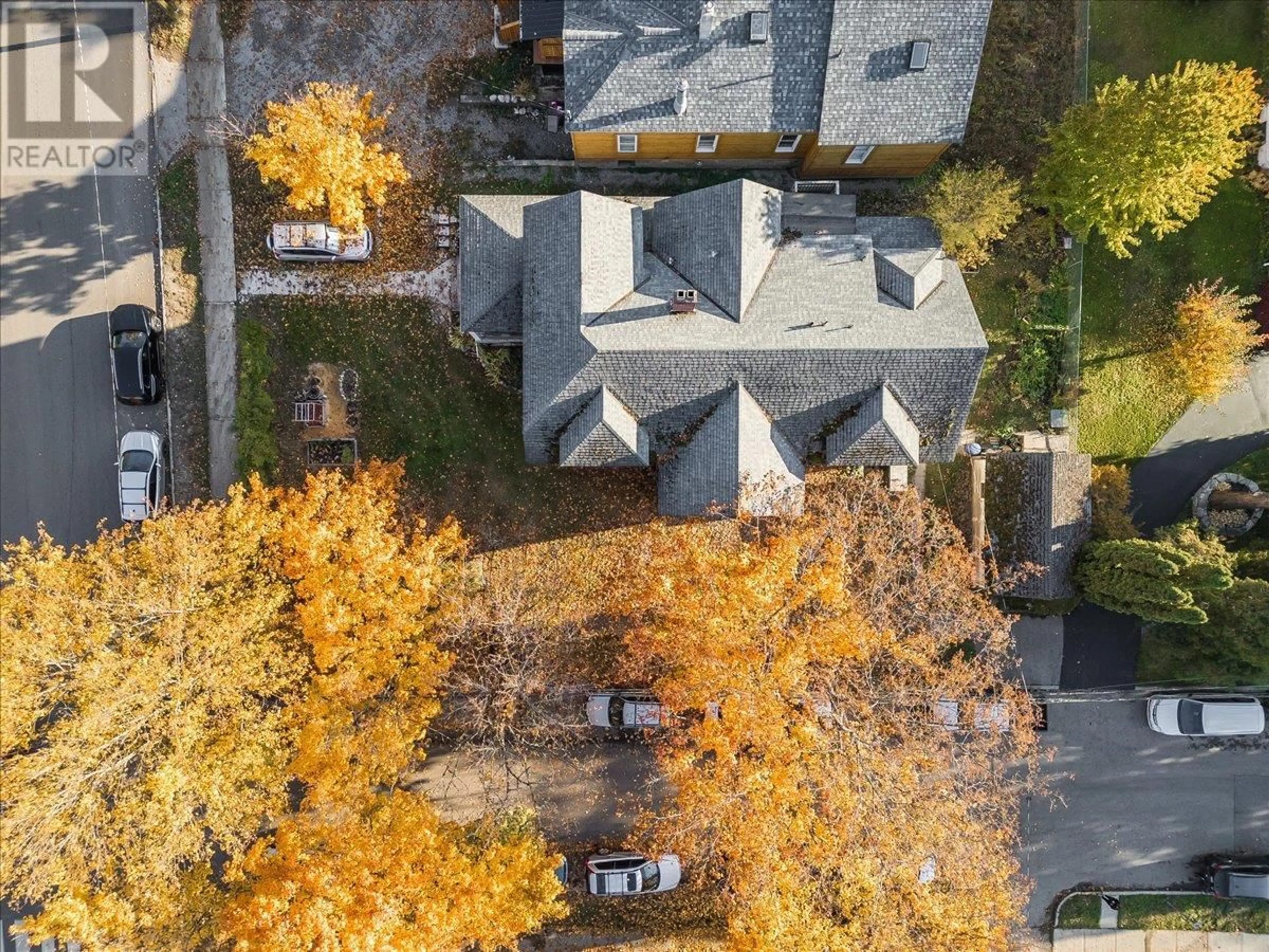 A pic from exterior of the house or condo, the street view for 1004 STANLEY Street, Nelson British Columbia V1L1P2