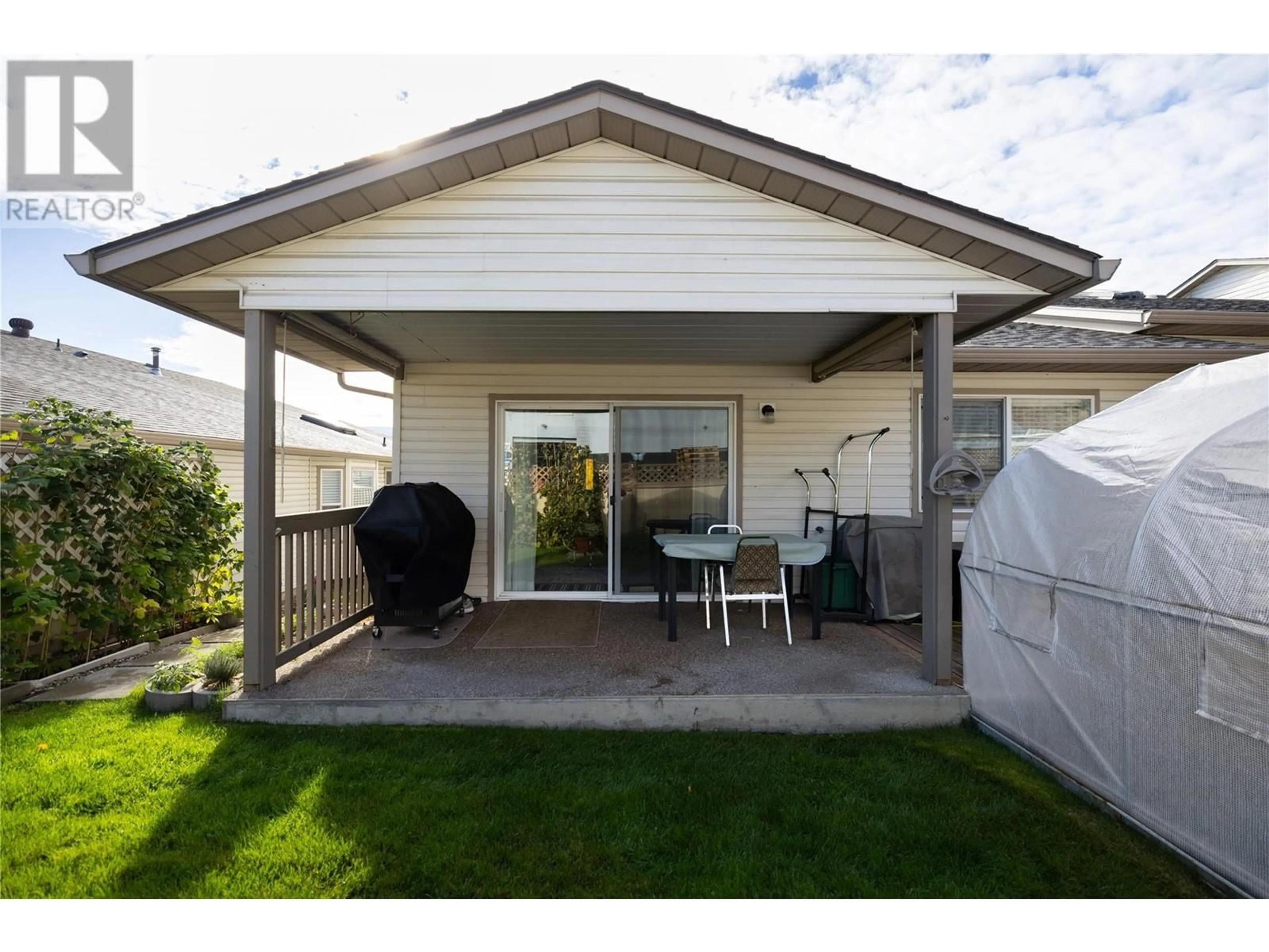 Patio, street for 7 - 4210 ALEXIS PARK DRIVE, Vernon British Columbia V1T6H3