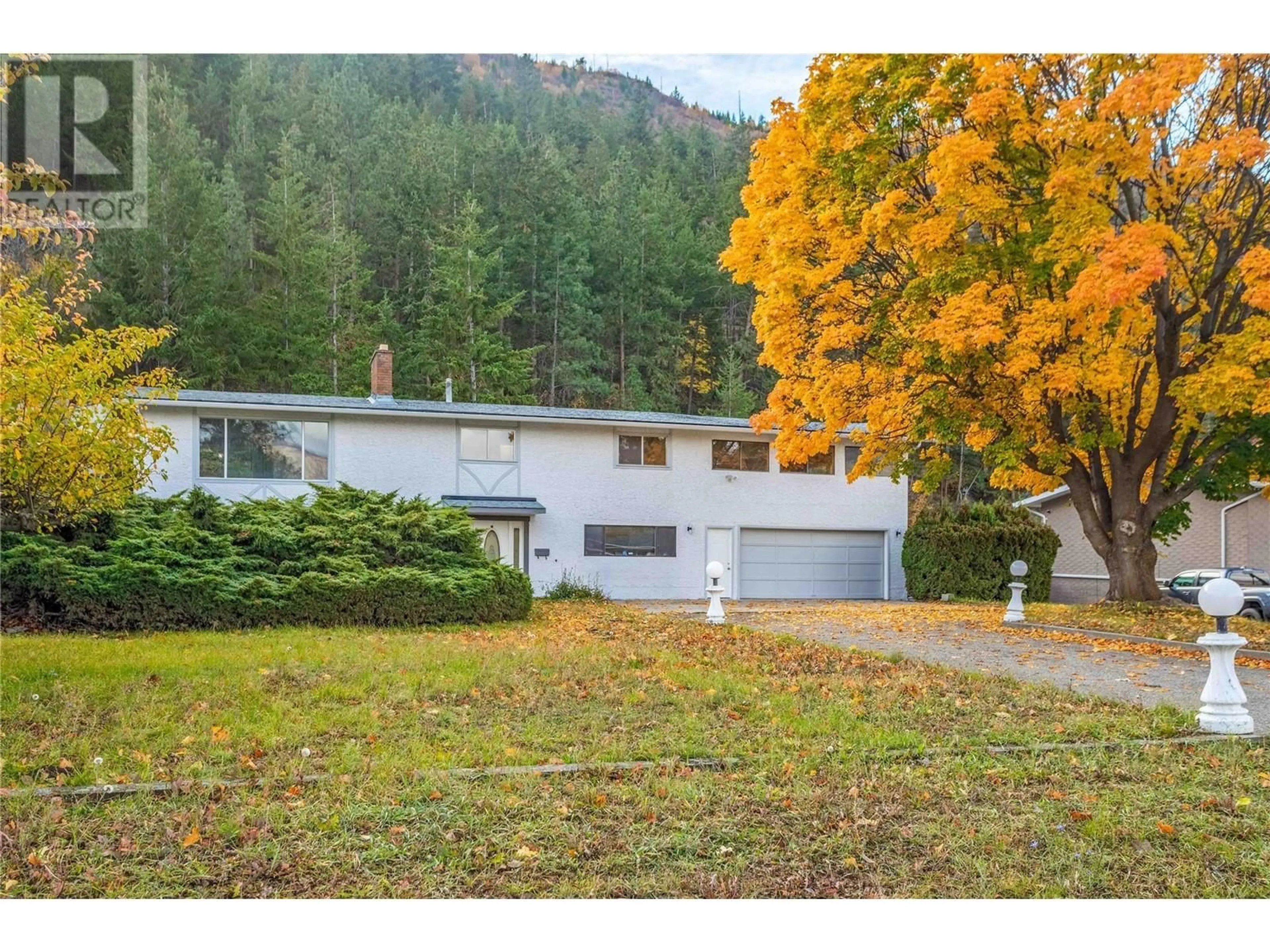 Frontside or backside of a home, cottage for 1445 Ponderosa Road, West Kelowna British Columbia V1Z1M9