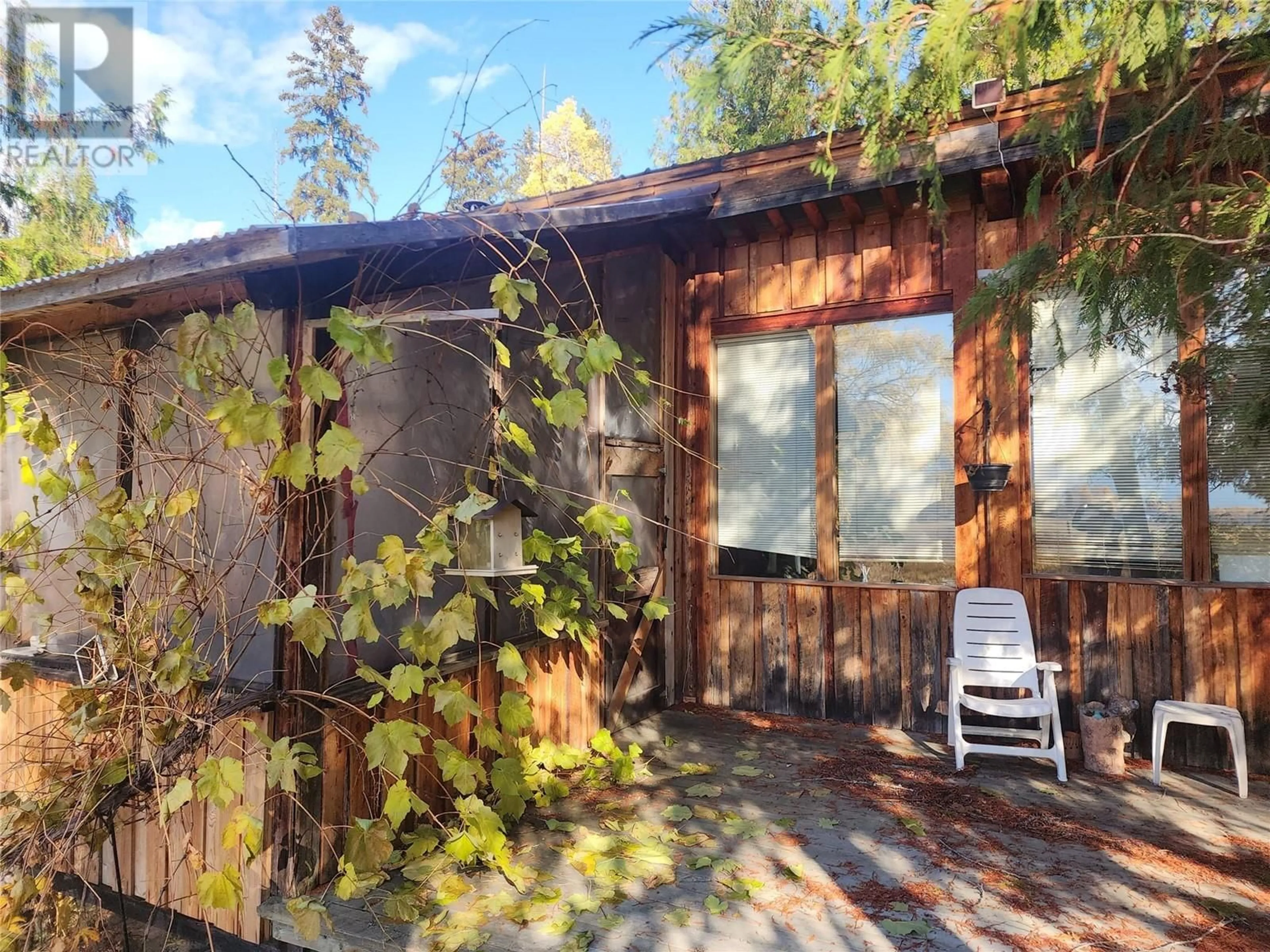 Shed for 1505 Inonoaklin Valley Road, Edgewood British Columbia V0G1J0