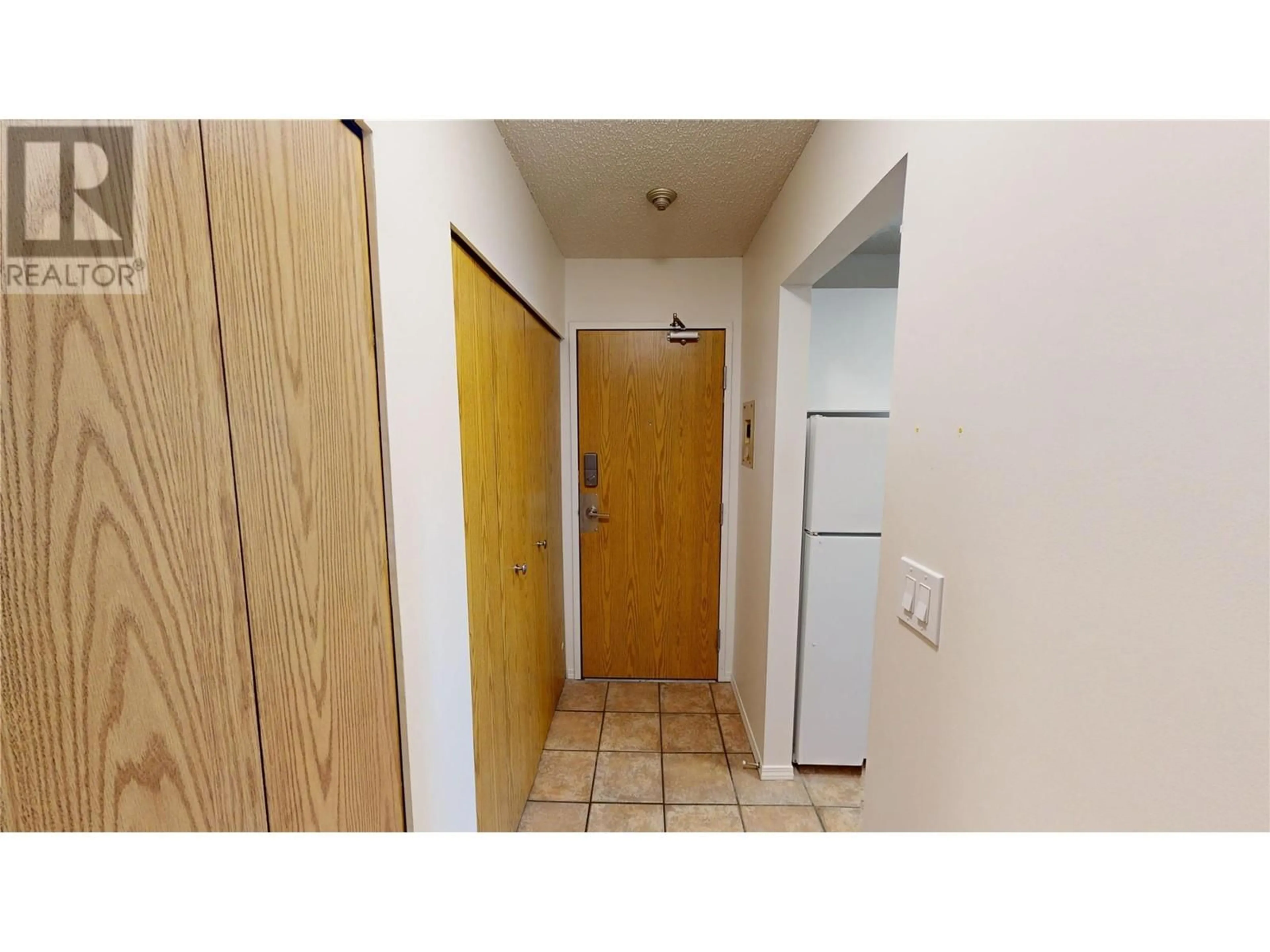 Indoor foyer, unknown floor for 1108 23rd Avenue N Unit# 310, Cranbrook British Columbia V1C2M7