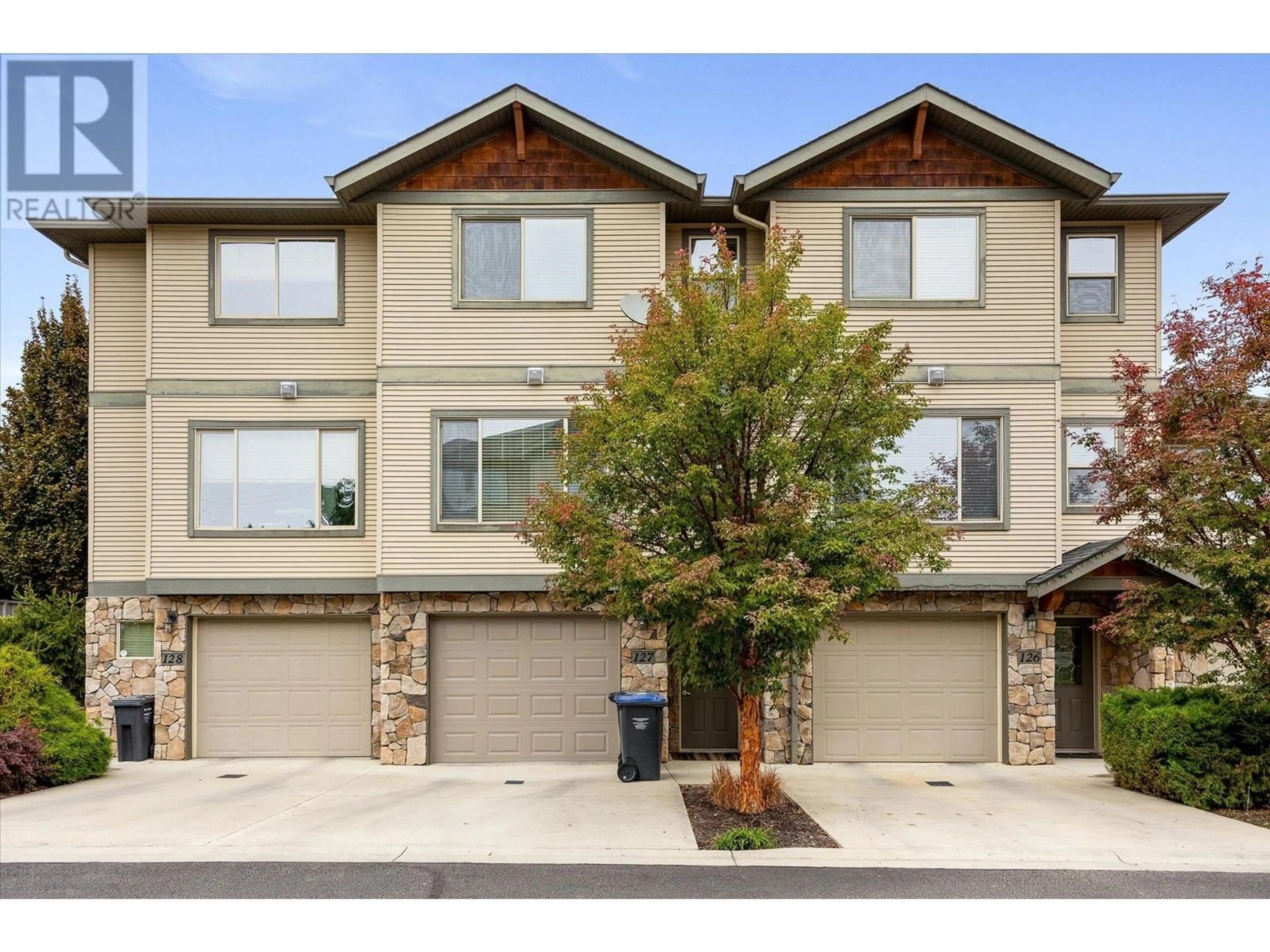 A pic from exterior of the house or condo, the street view for 440 Hartman Road Unit# 127, Kelowna British Columbia V1X2N1