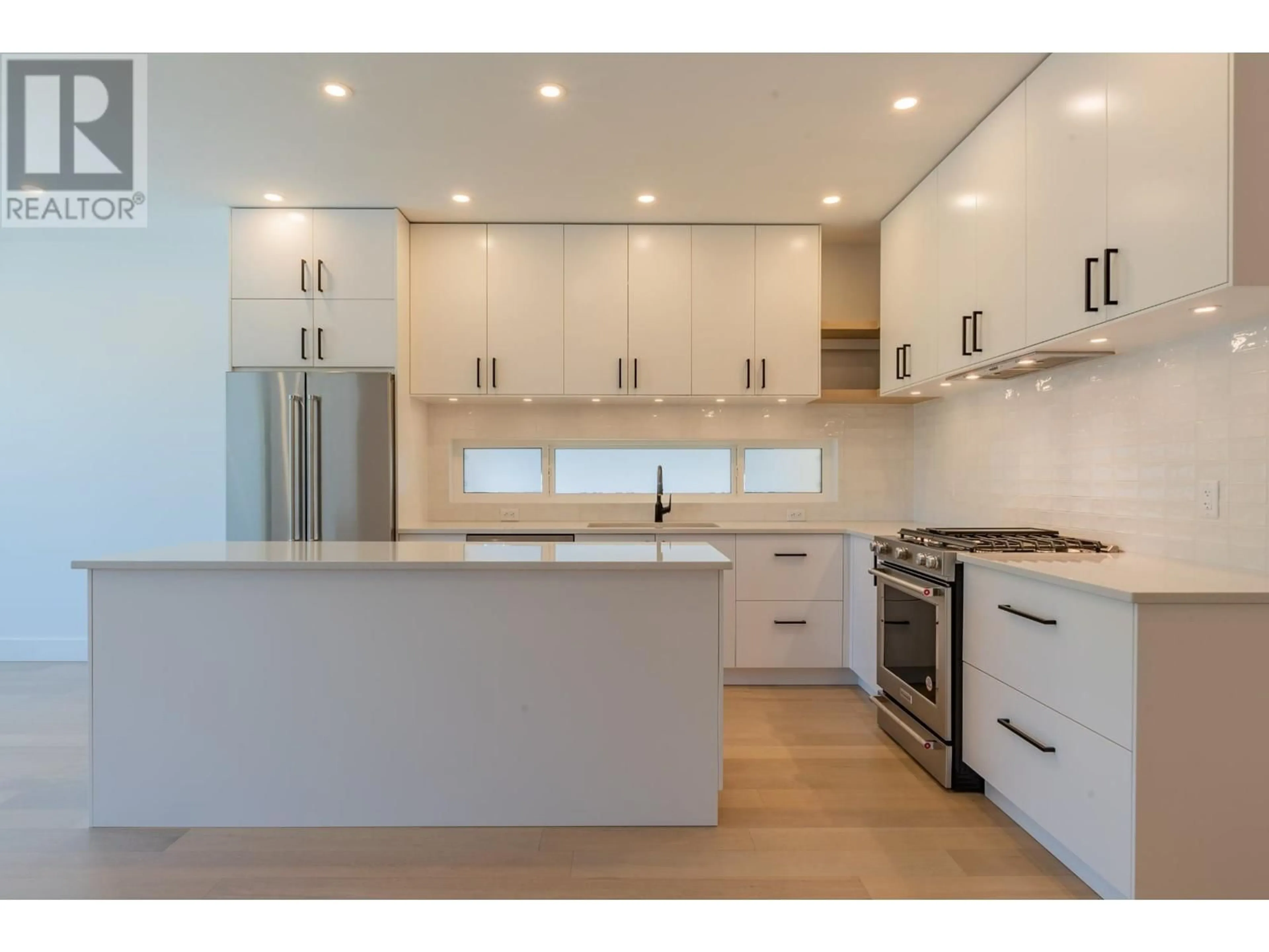 Open concept kitchen for 516 Robson Street Unit# A, Nelson British Columbia V1L5A7