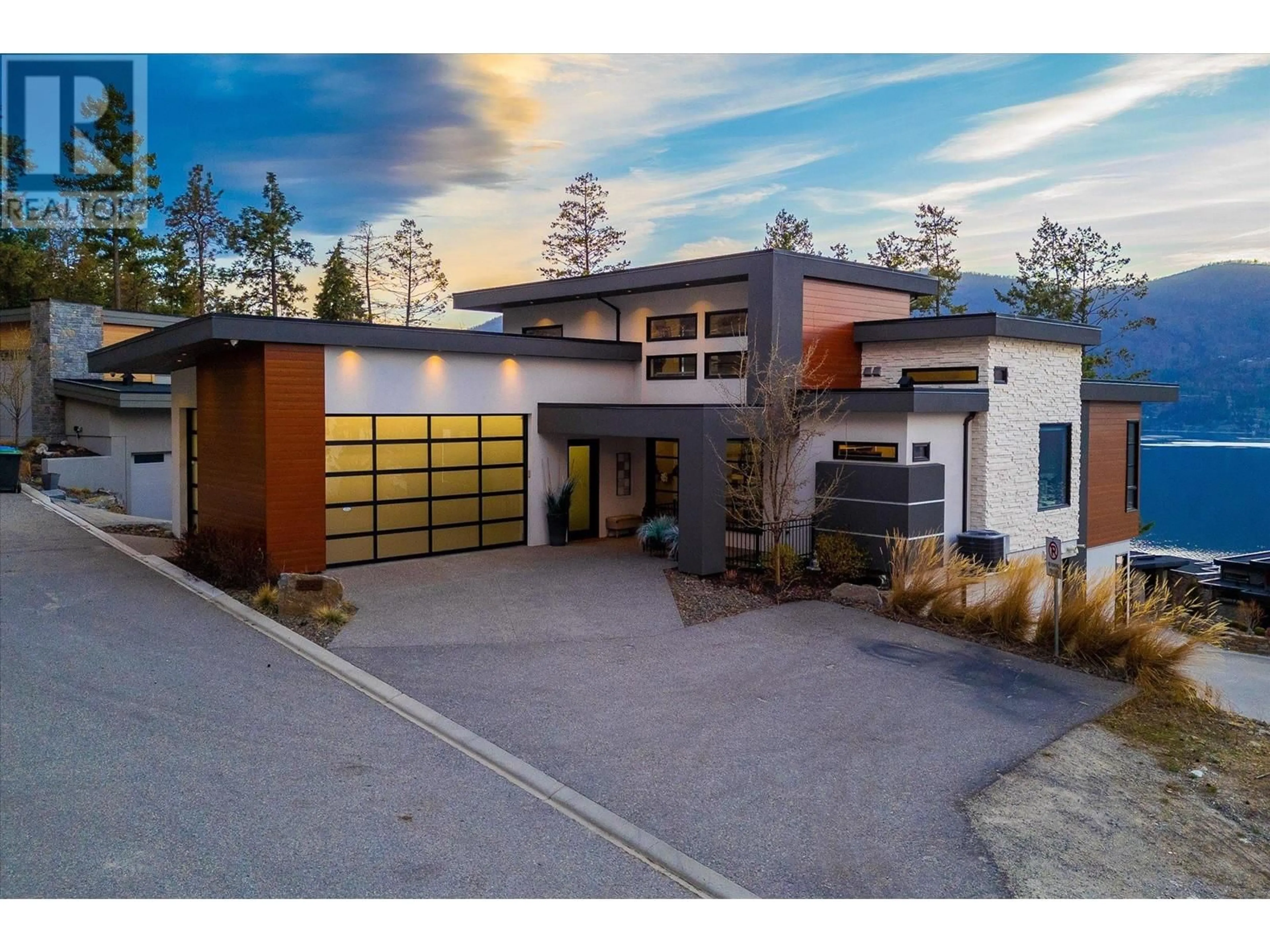 Frontside or backside of a home for 3324 Black Pine Lane, Kelowna British Columbia V1V3G1